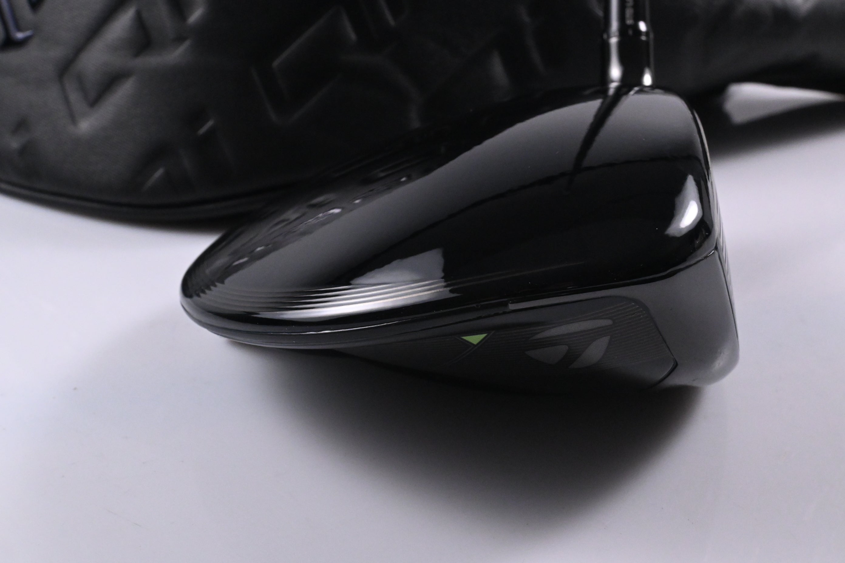 Taylormade Qi35 Designer Series Driver / 10.5 Degree / Stiff Flex Ventus Blue 5