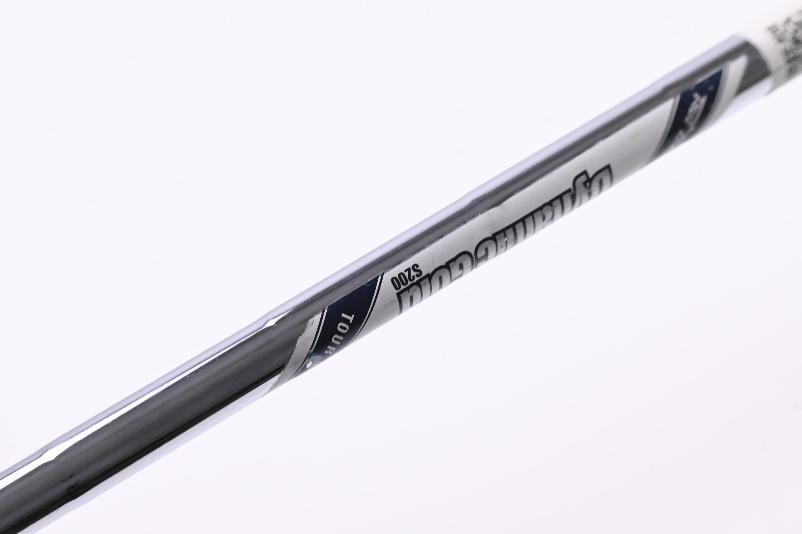 Taylormade Milled Grind 3 Black Gap Wedge / 50 Degree / Wedge Flex Dynamic Gold
