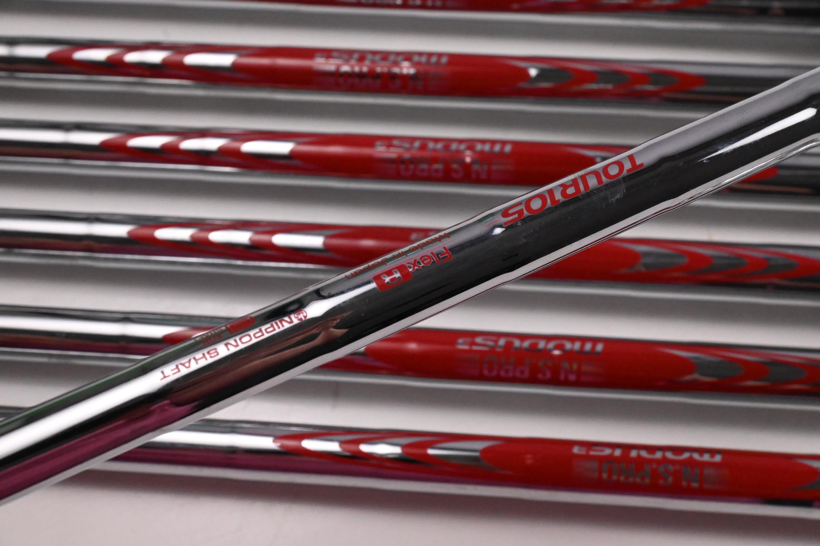 Mizuno JPX 925 Forged Irons / 5-PW+GW / Regular Flex N.S.Pro Modus3 Tour 105
