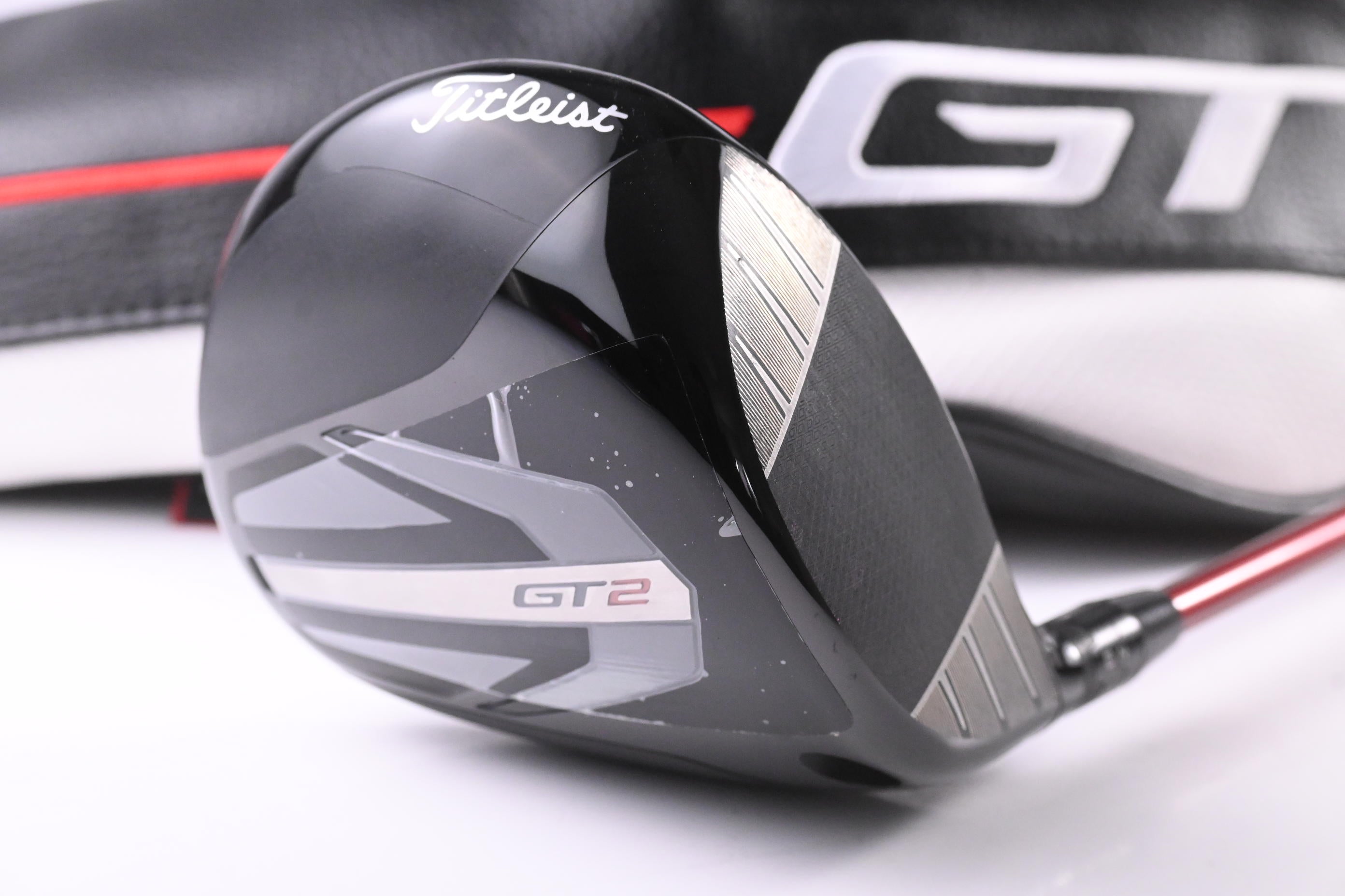Titleist GT2 Driver / 9 Degree / Regular Flex Denali Red 50 Shaft