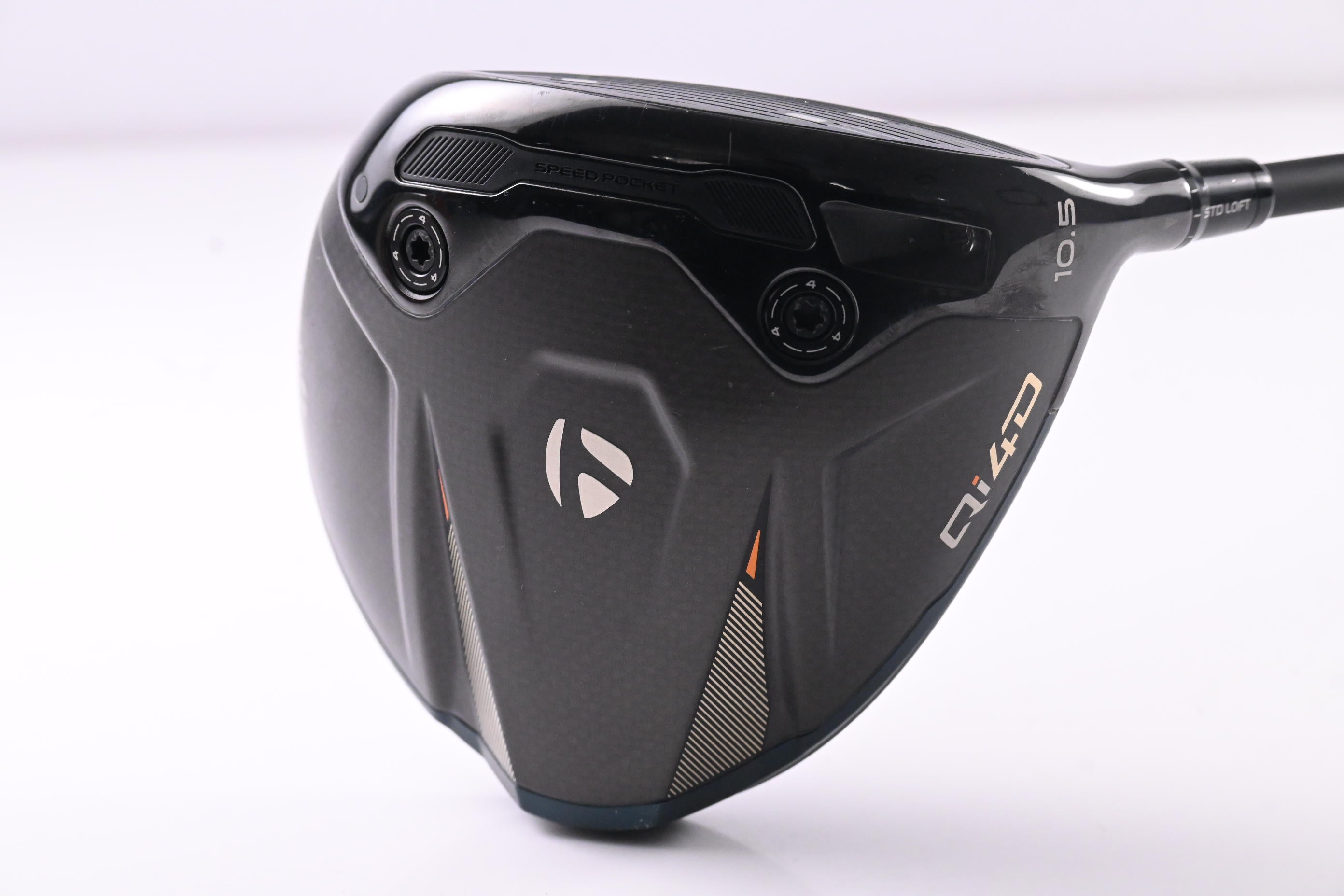 Taylormade Qi4D Driver / 10.5 Degree / Regular Flex Mitsubishi Reax 50 Shaft