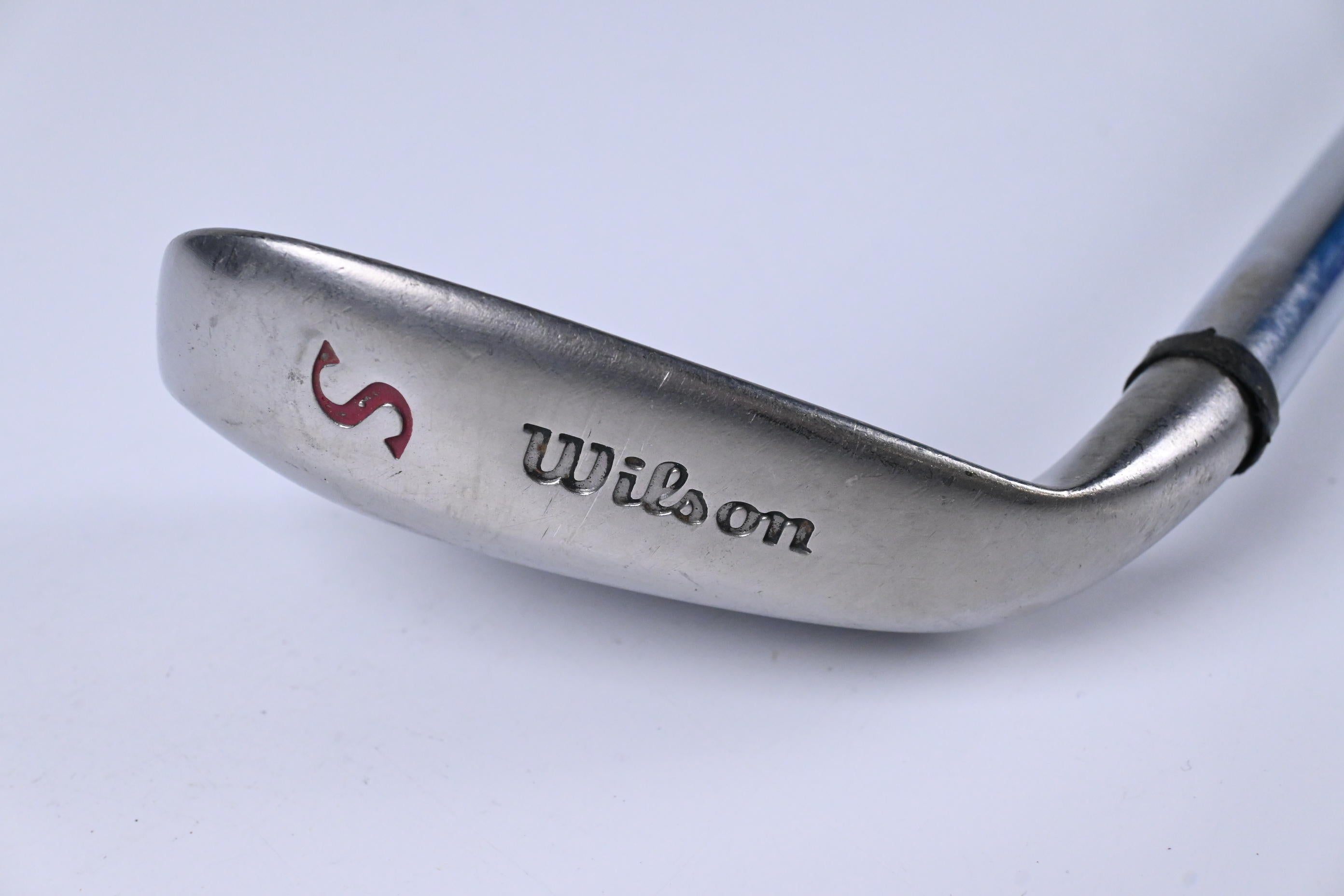 Wilson Deep Red Sand Wedge / 56 Degree / Regular Flex Wilson Fatshaft Shaft