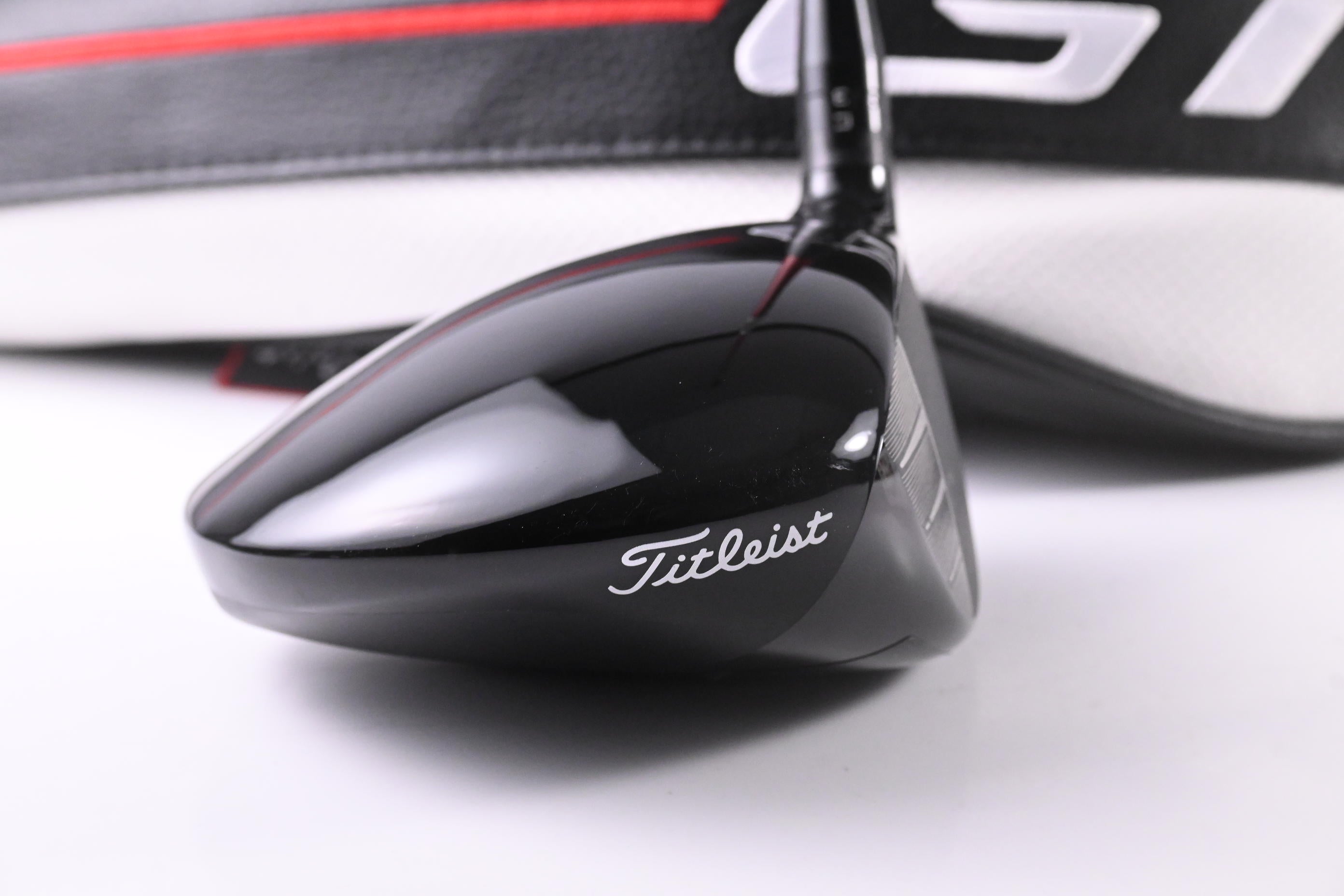 Titleist GT2 Driver / 9 Degree / Regular Flex Denali Red 50 Shaft