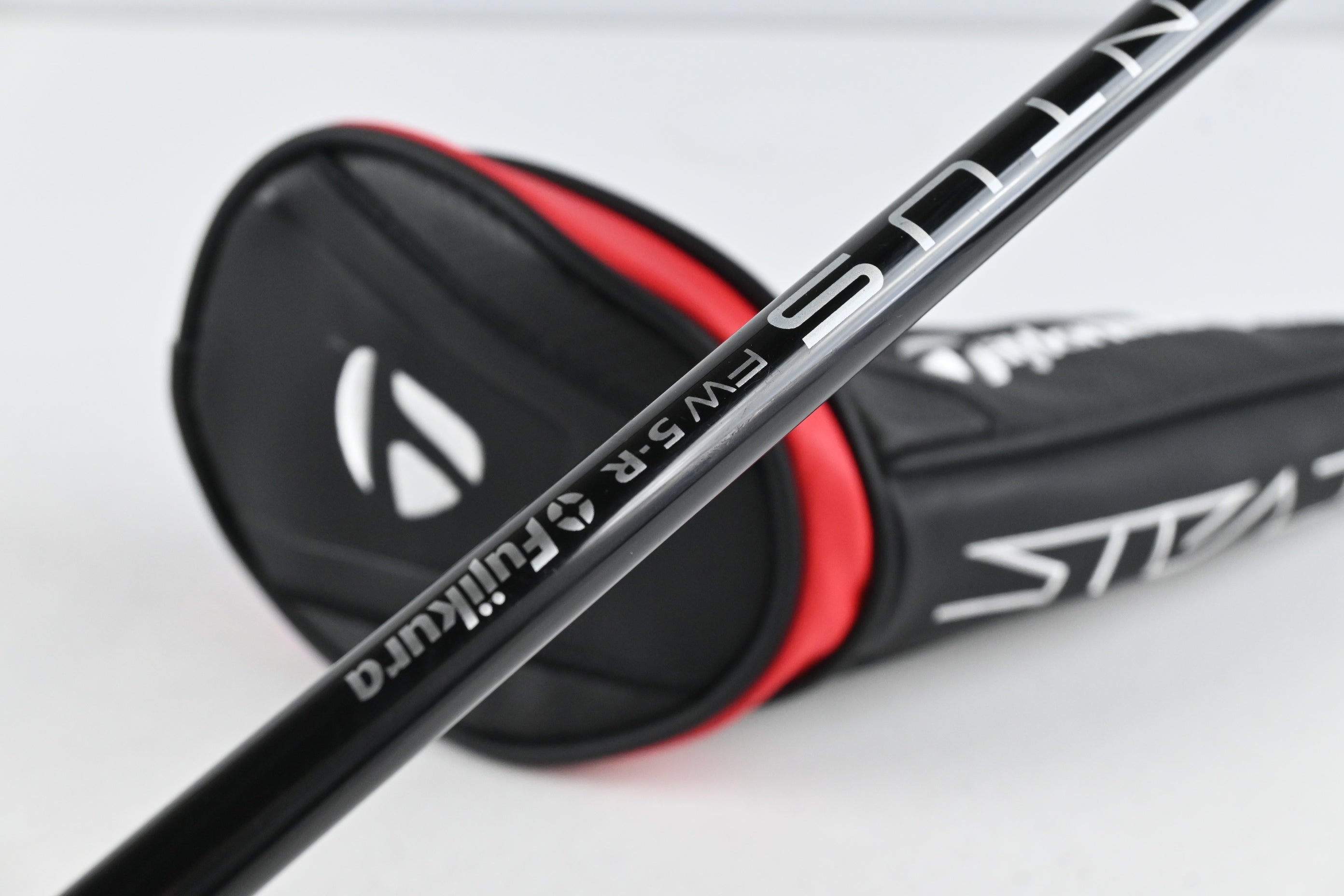 Taylormade Stealth #3HL Wood / 16.5 Degree / Regular Flex Fujikura Ventus 5 Shaft