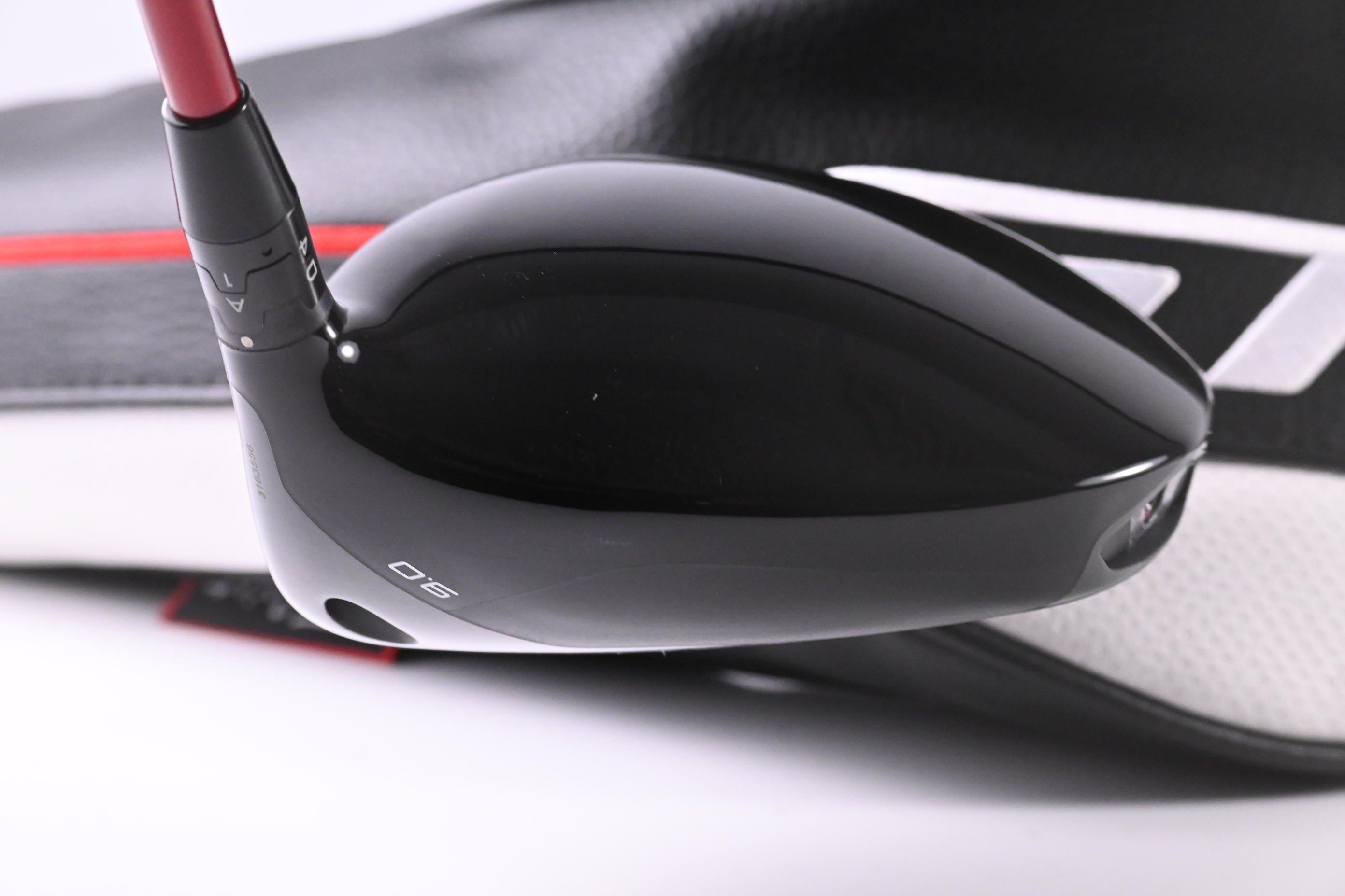 Titleist GT2 Driver / 9 Degree / Regular Flex Denali Red 50 Shaft