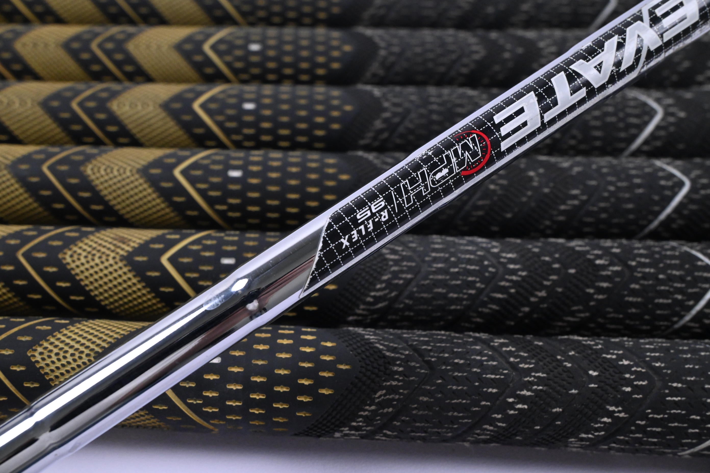 Callaway Paradym Irons / 5-PW+GW / Regular Flex Elevate MPH 95 Shafts