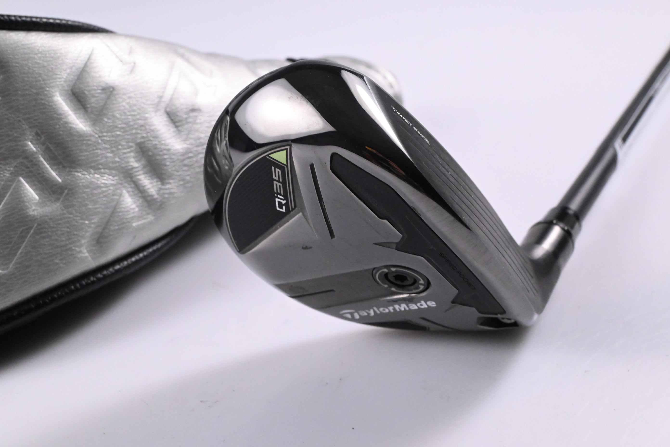 Taylormade Qi35 #4 Hybrid / 22 Degree / Regular Flex Fujikura Ventus Blue 6