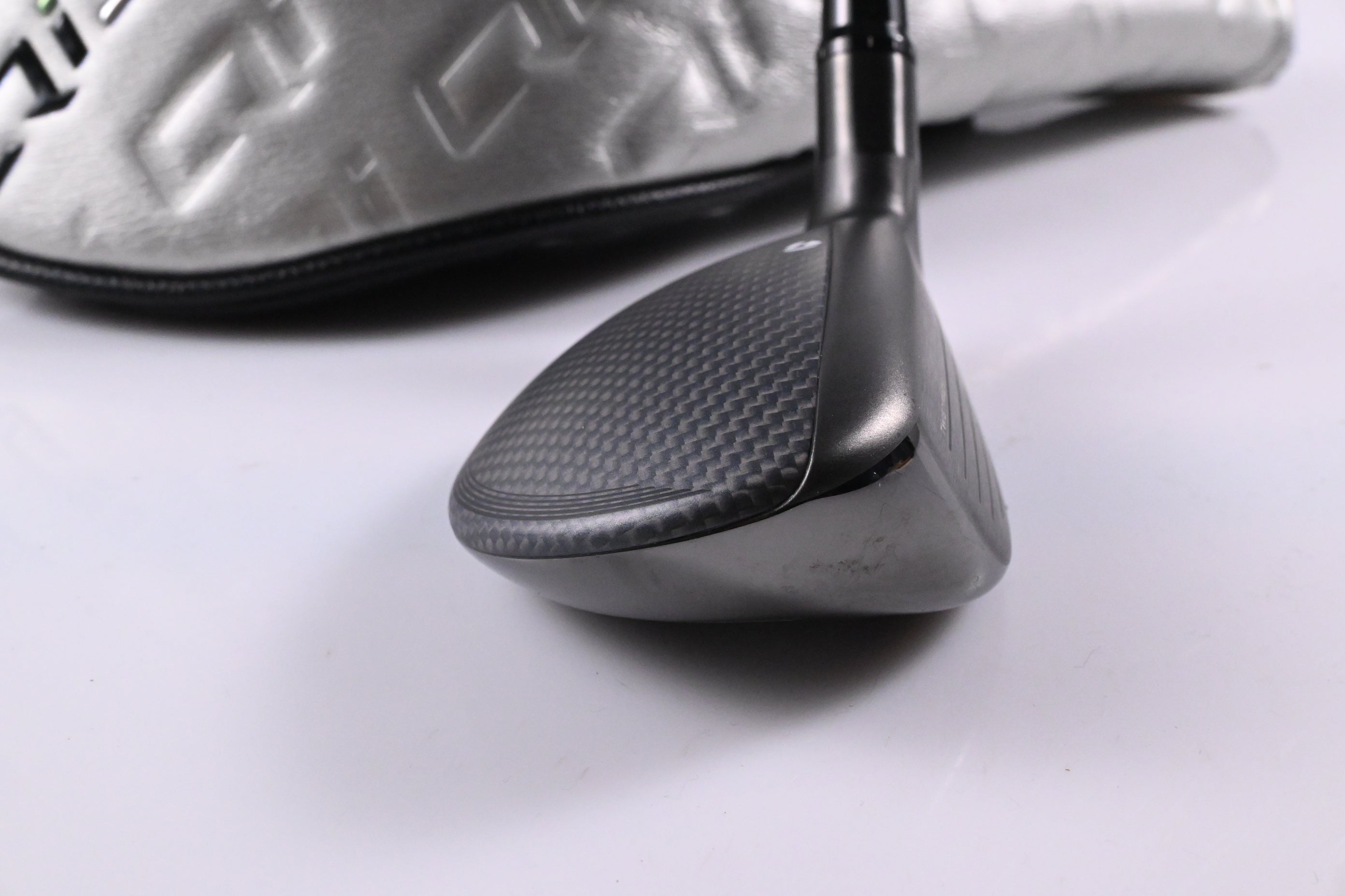 Taylormade Qi35 #4 Hybrid / 22 Degree / Regular Flex Fujikura Ventus Blue 6
