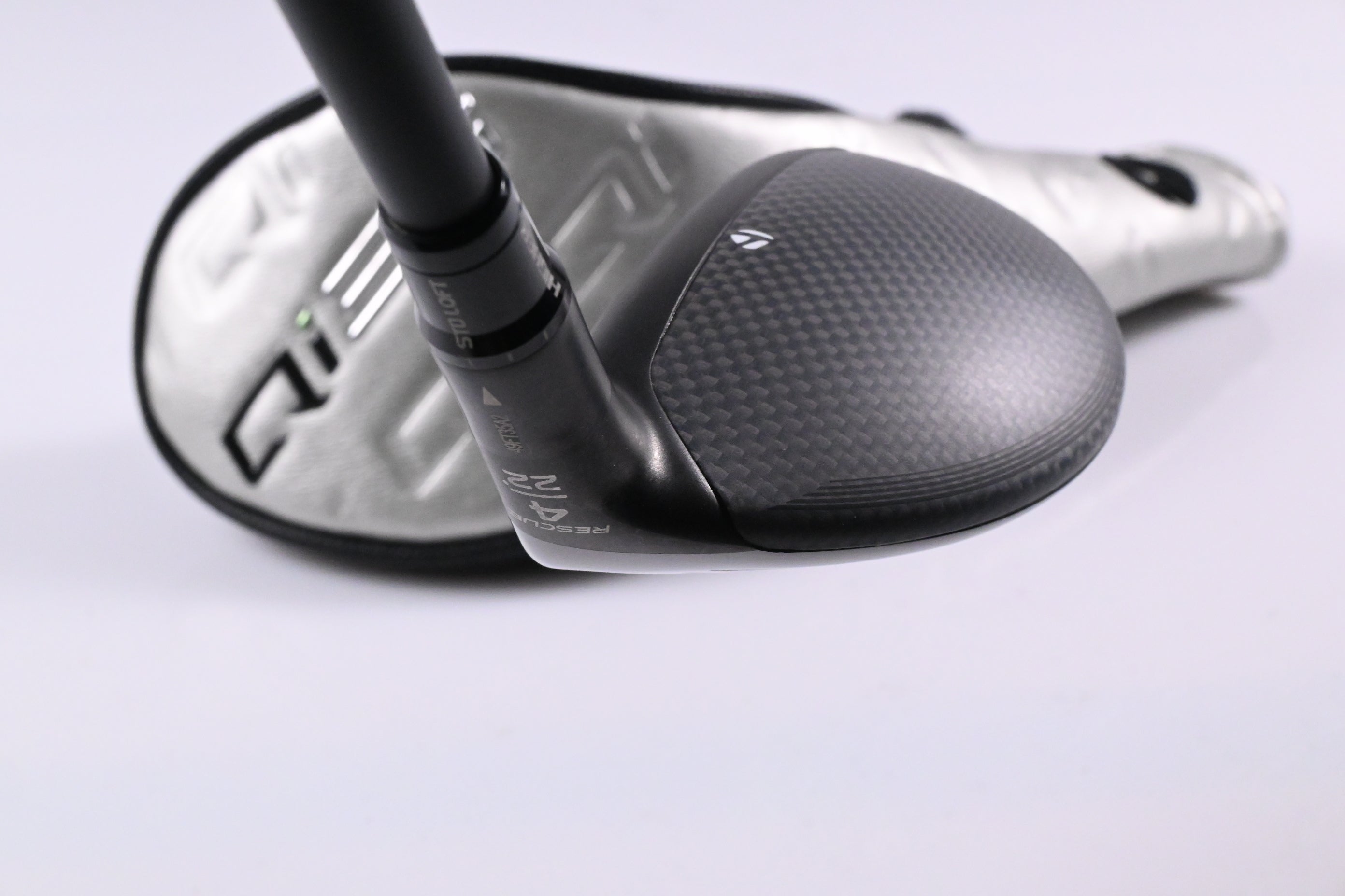 Taylormade Qi35 #4 Hybrid / 22 Degree / Regular Flex Fujikura Ventus Blue 6