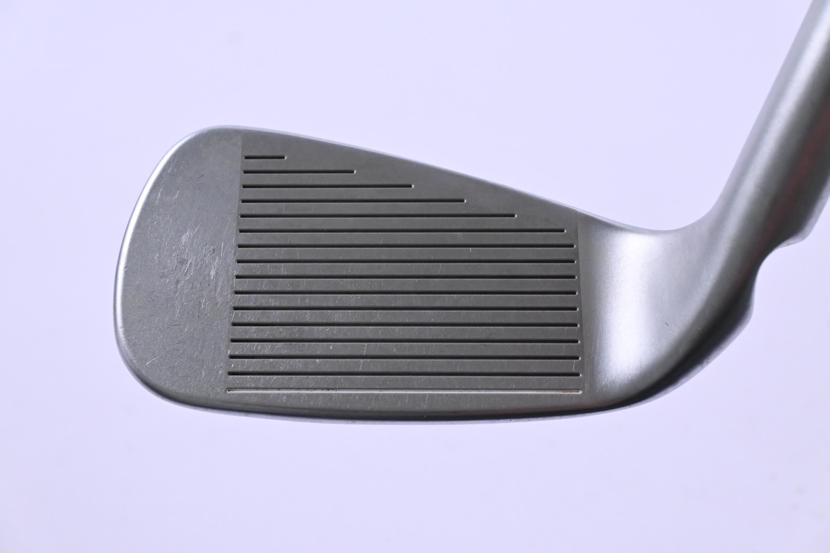 Ping ChipR / 38.5 Degree / Black Dot / Regular Flex Ping Alta CB Slate AWT Shaft