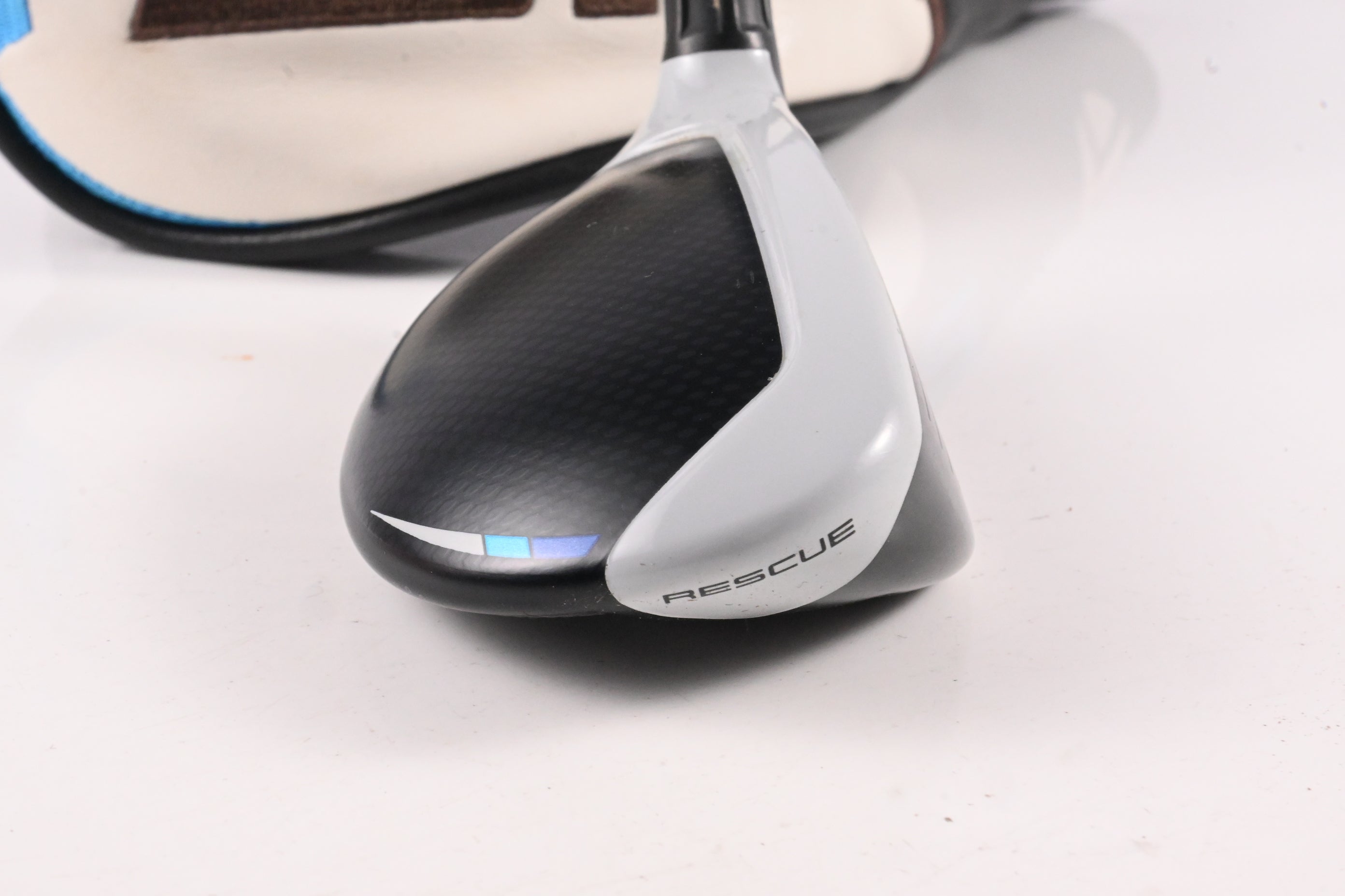 Taylormade SIM2 Max #3 Hybrid / 19 Degree / Regular Flex Ventus Blue 6 Shaft