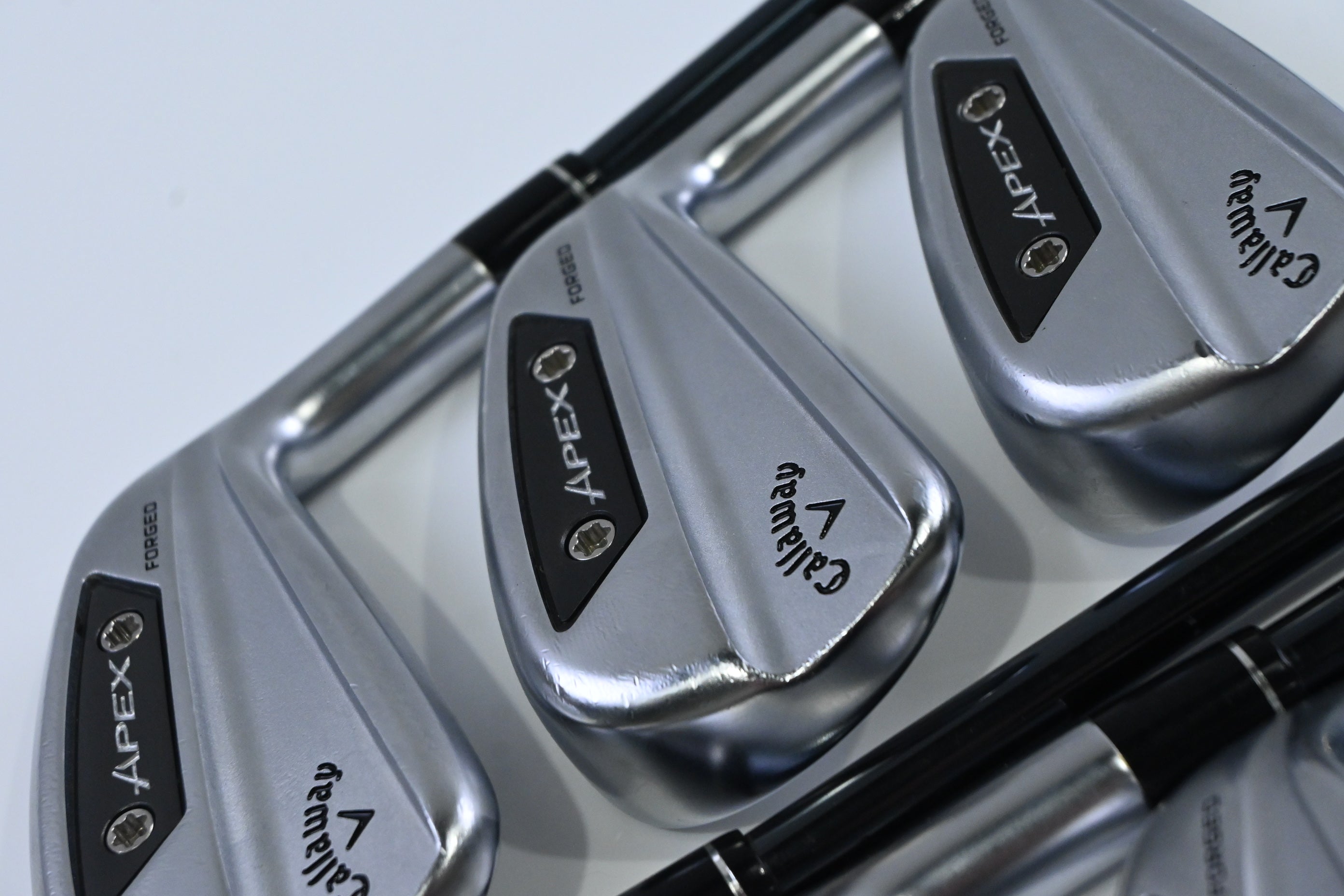 Callaway Apex Ai200 Irons / 5-PW / Regular Flex UST Recoil Dart 80