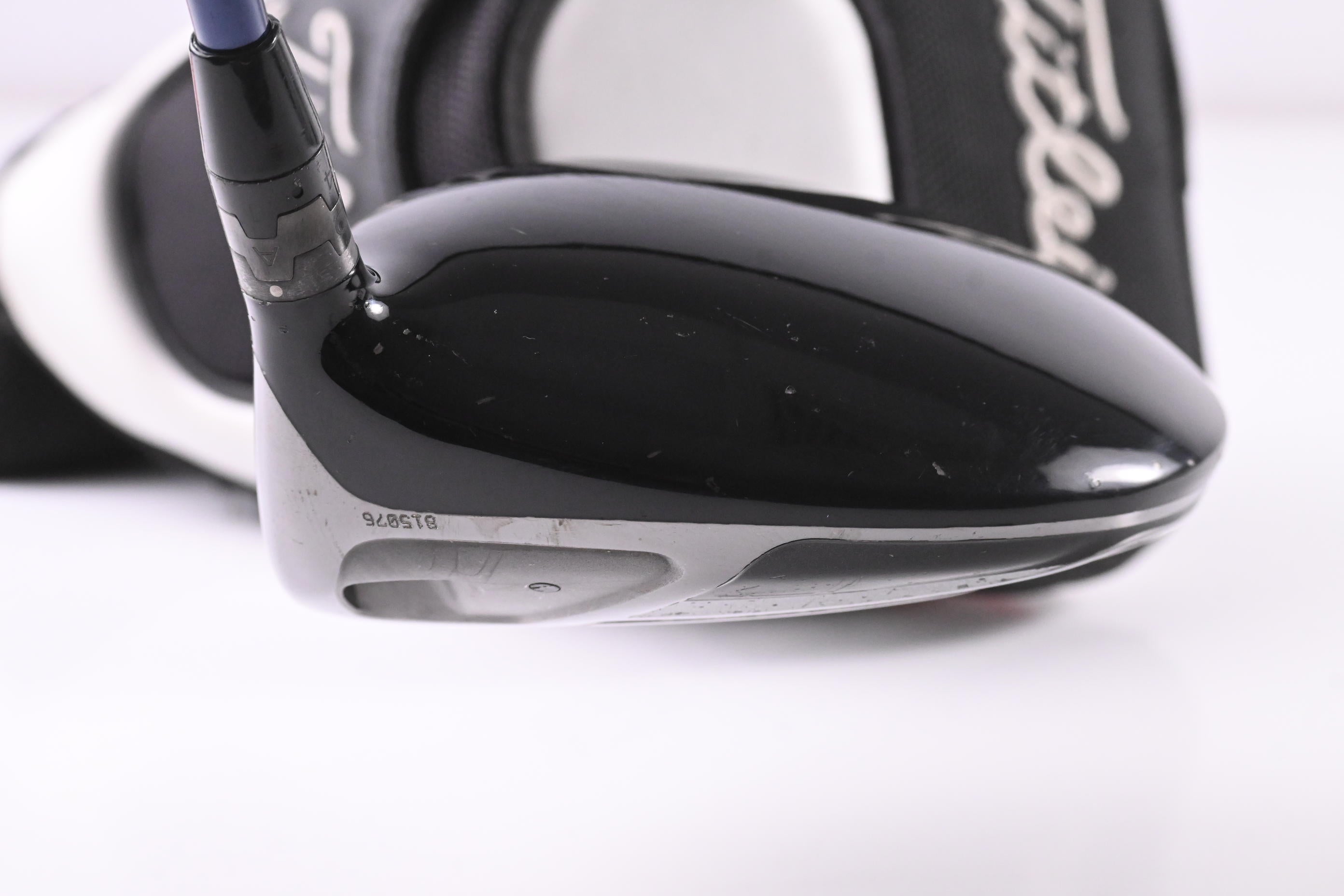 Titleist 910 D2 Driver / 10.5 Degree / Stiff Flex Diamana Kai`li 65 Shaft