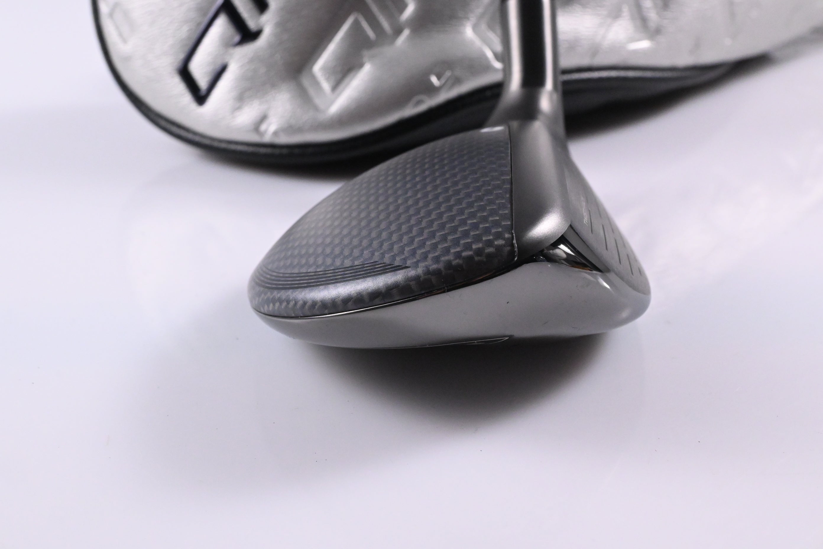 Taylormade Qi35 Max #7 Hybrid / 35 Degree / Regular Flex Vanquish 5 Shaft