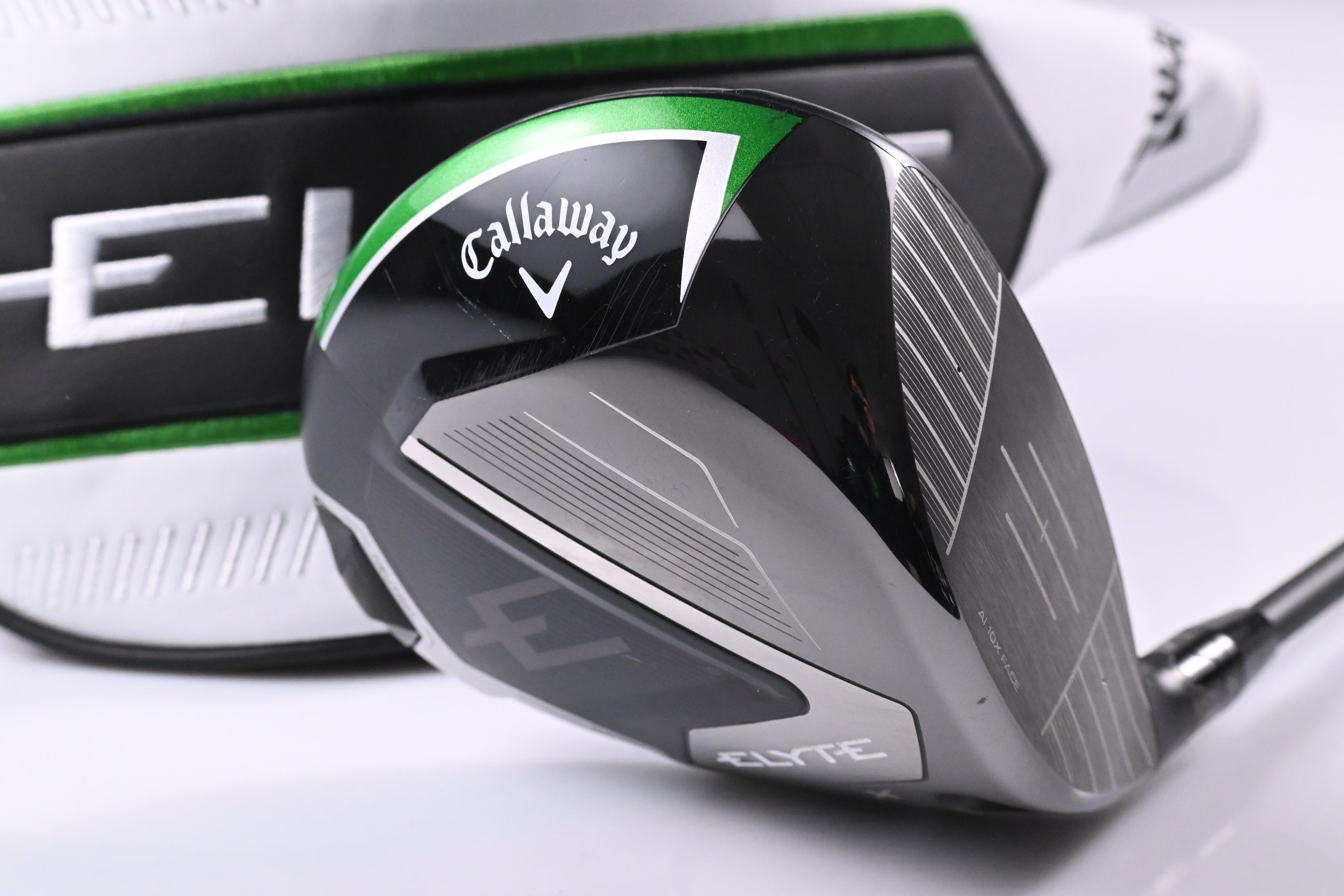 Callaway Elyte X Driver / 10.5 Degree / Regular Flex Vanquish 4 Shaft