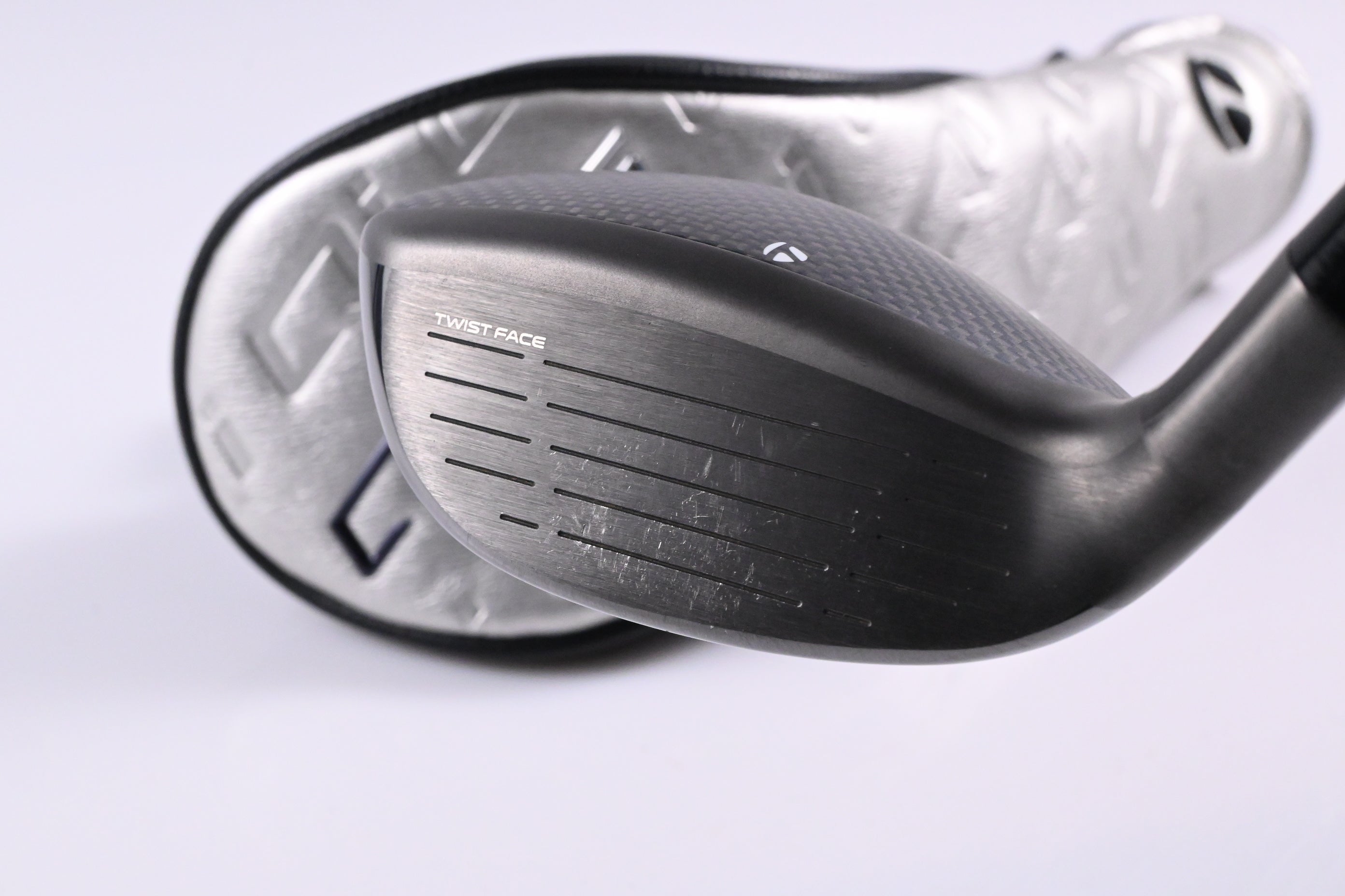 Taylormade Qi35 Max #7 Hybrid / 35 Degree / Regular Flex Vanquish 5 Shaft