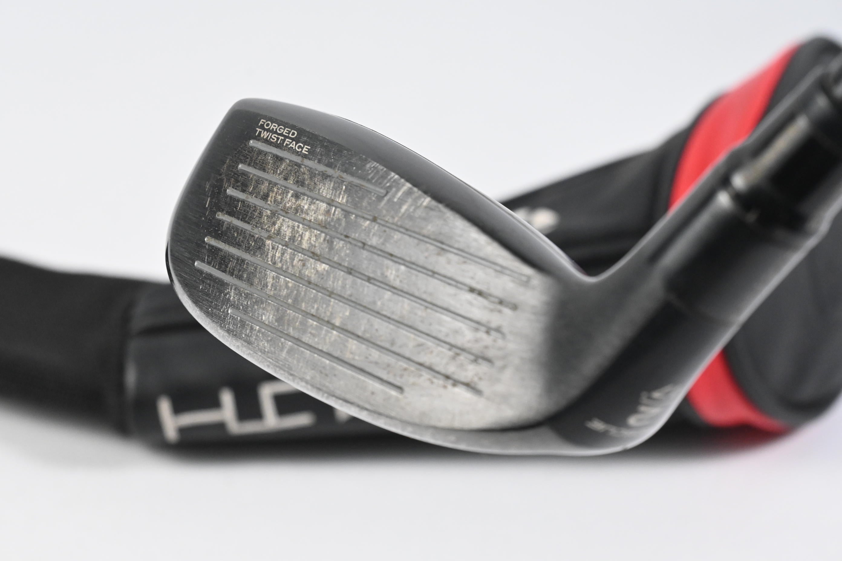 Taylormade Stealth Plus #2 Hybrid / 17 Degree / Stiff Flex HZRDUS Smoke Red RDX