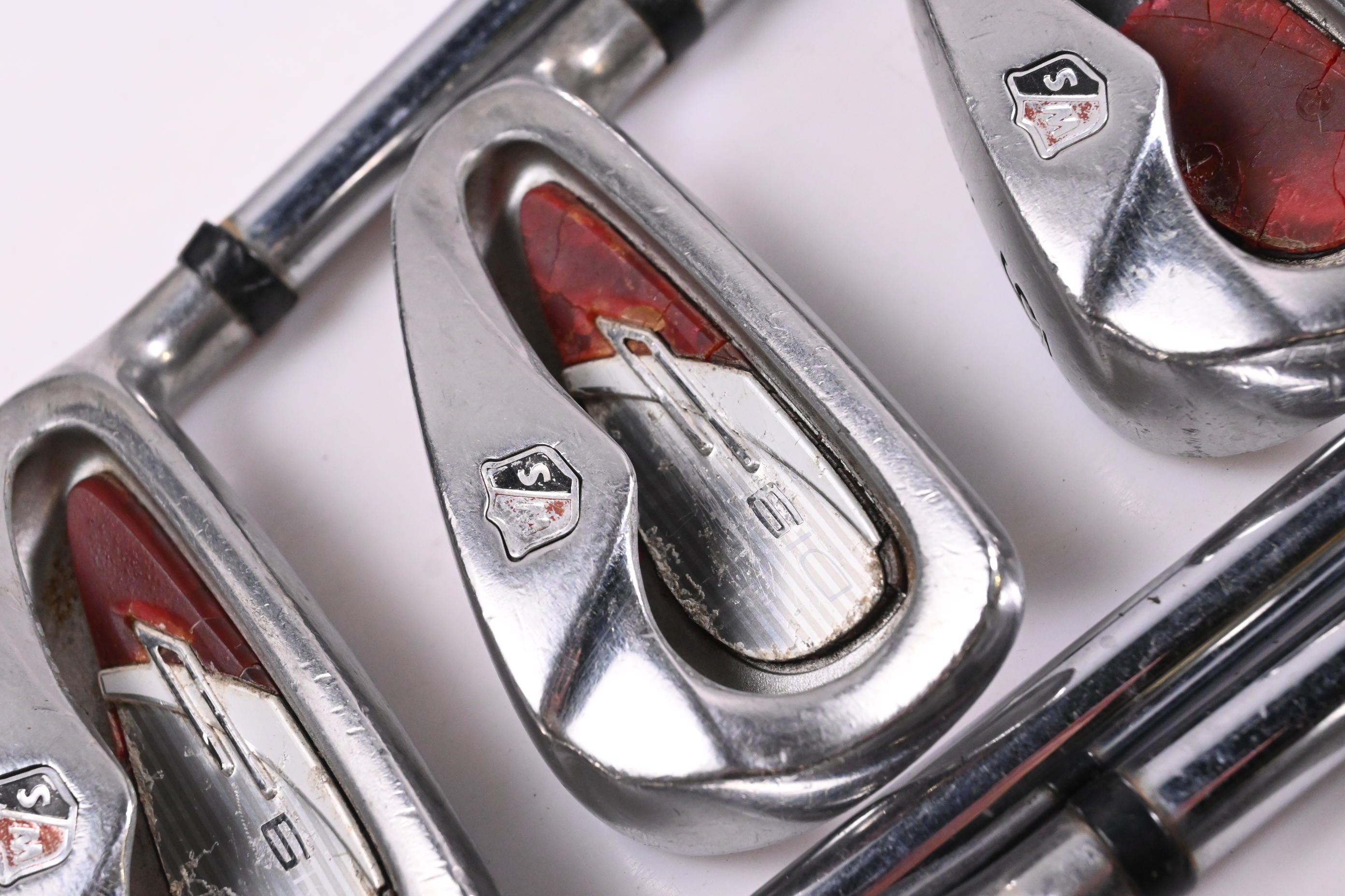 Wilson Di9 Irons / 4-PW+SW / UniFlex TX-99 Shafts