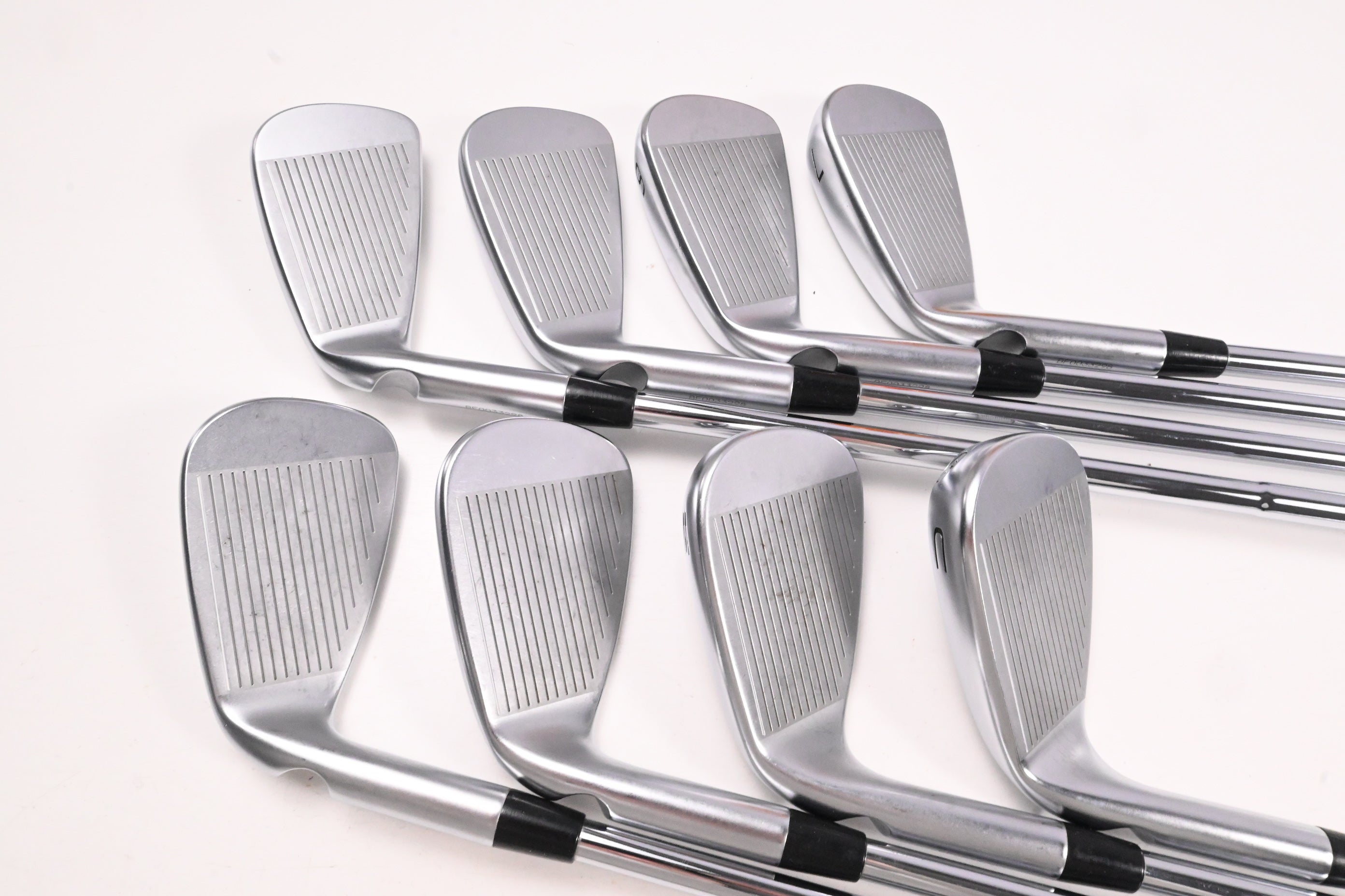 Ping i530 Irons / 4-PW+GW / Black Dot / Stiff Flex Dynamic Gold Mid 115 S300