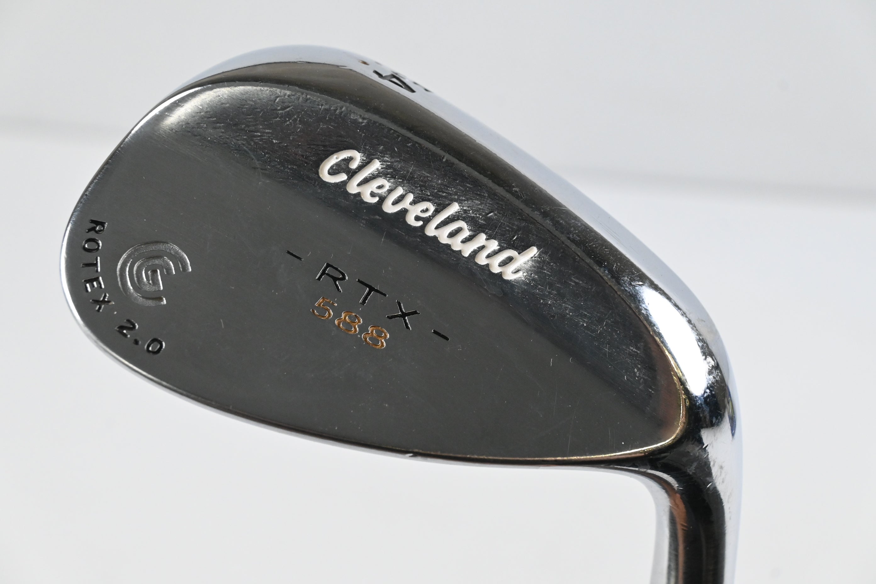 Cleveland 588 RTX 2.0 Sand Wedge / 54 Degree / Wedge Flex Dynamic Gold Shaft