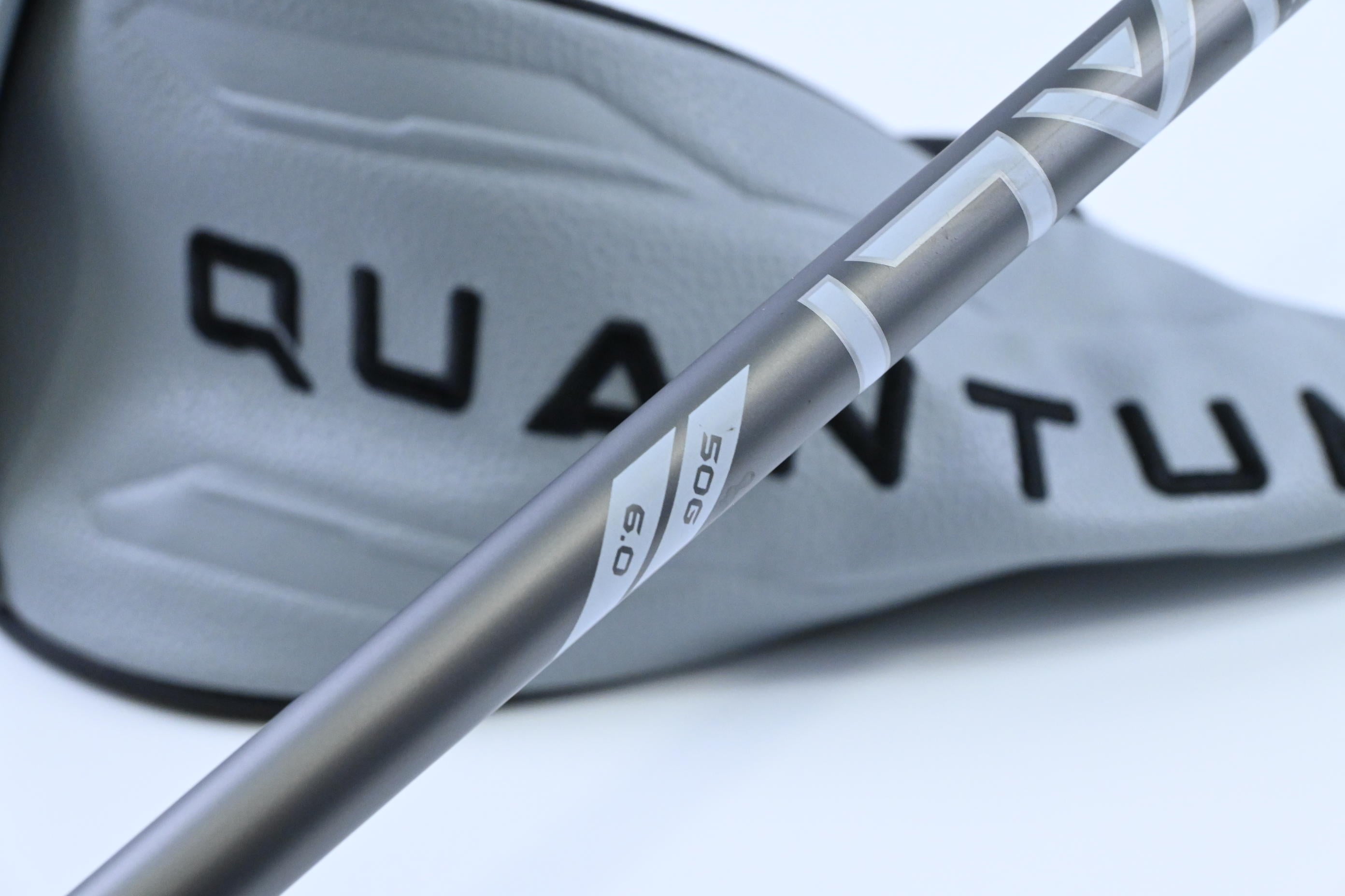 Callaway Quantum Max Driver / 10.5 Degree / Stiff Flex Denali Frost Silver 50