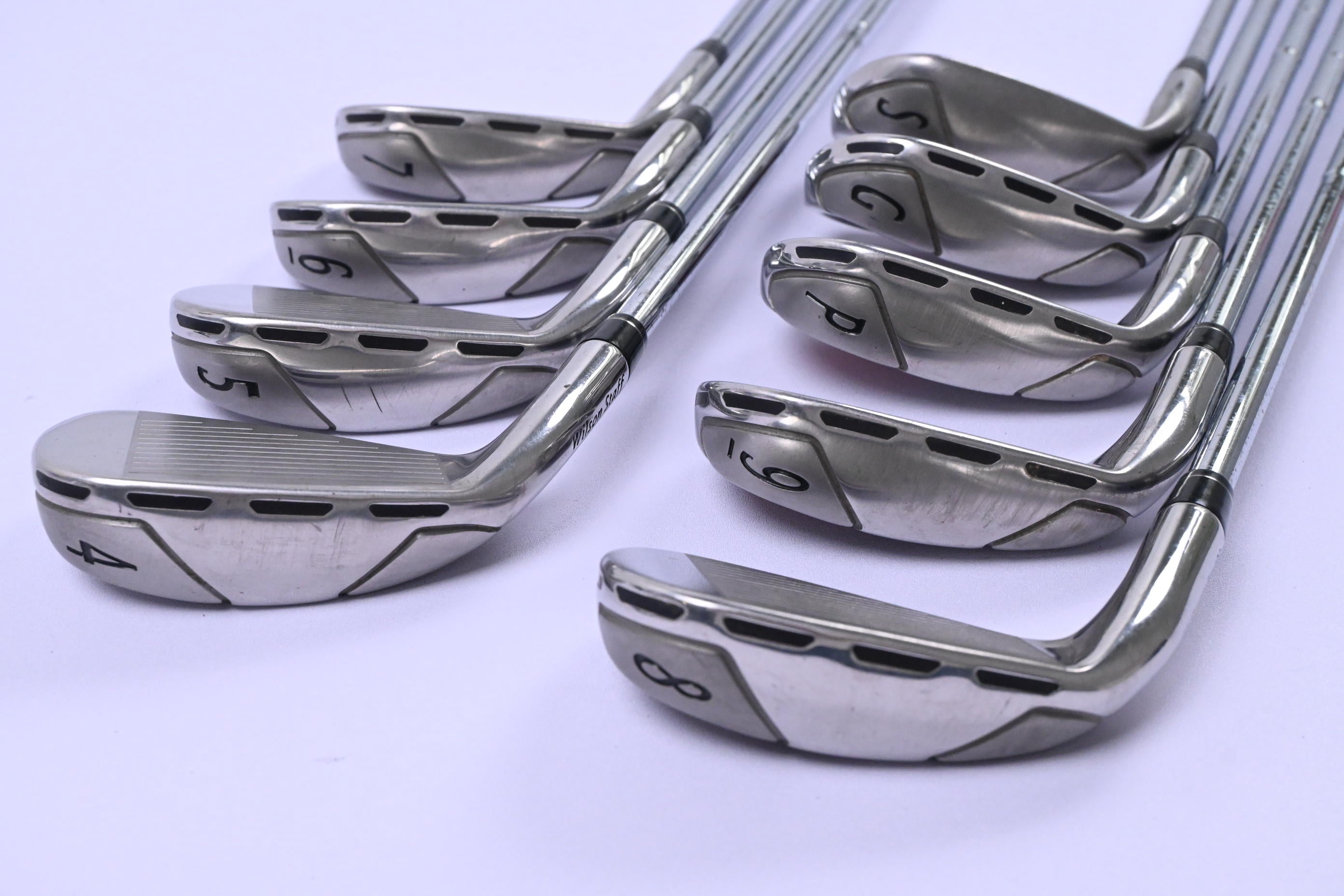 Wilson D300 Irons / 4-PW+GW / Regular Flex Dynamic Gold R300 Shafts