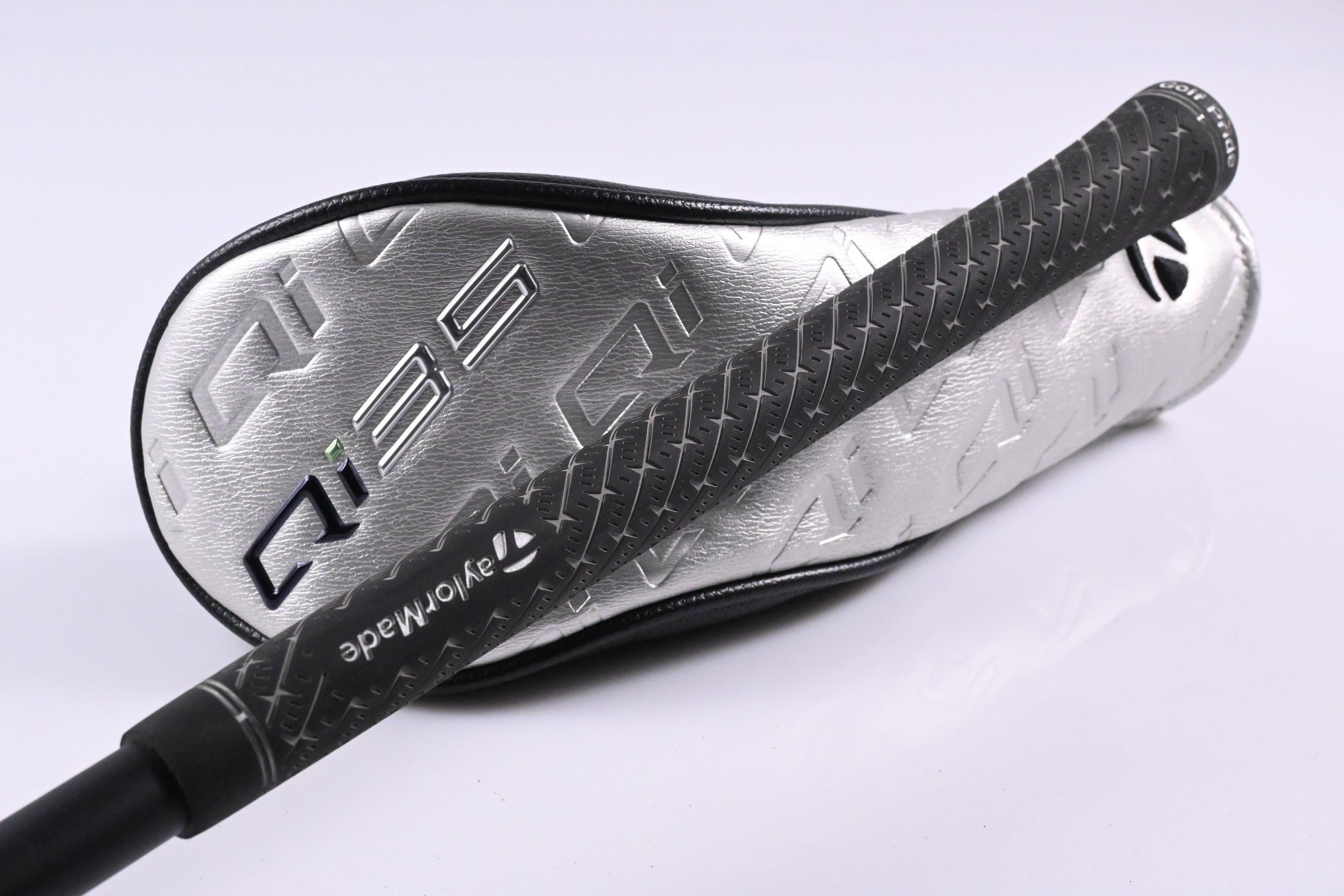 Taylormade Qi35 Max #7 Hybrid / 35 Degree / Regular Flex Vanquish 5 Shaft