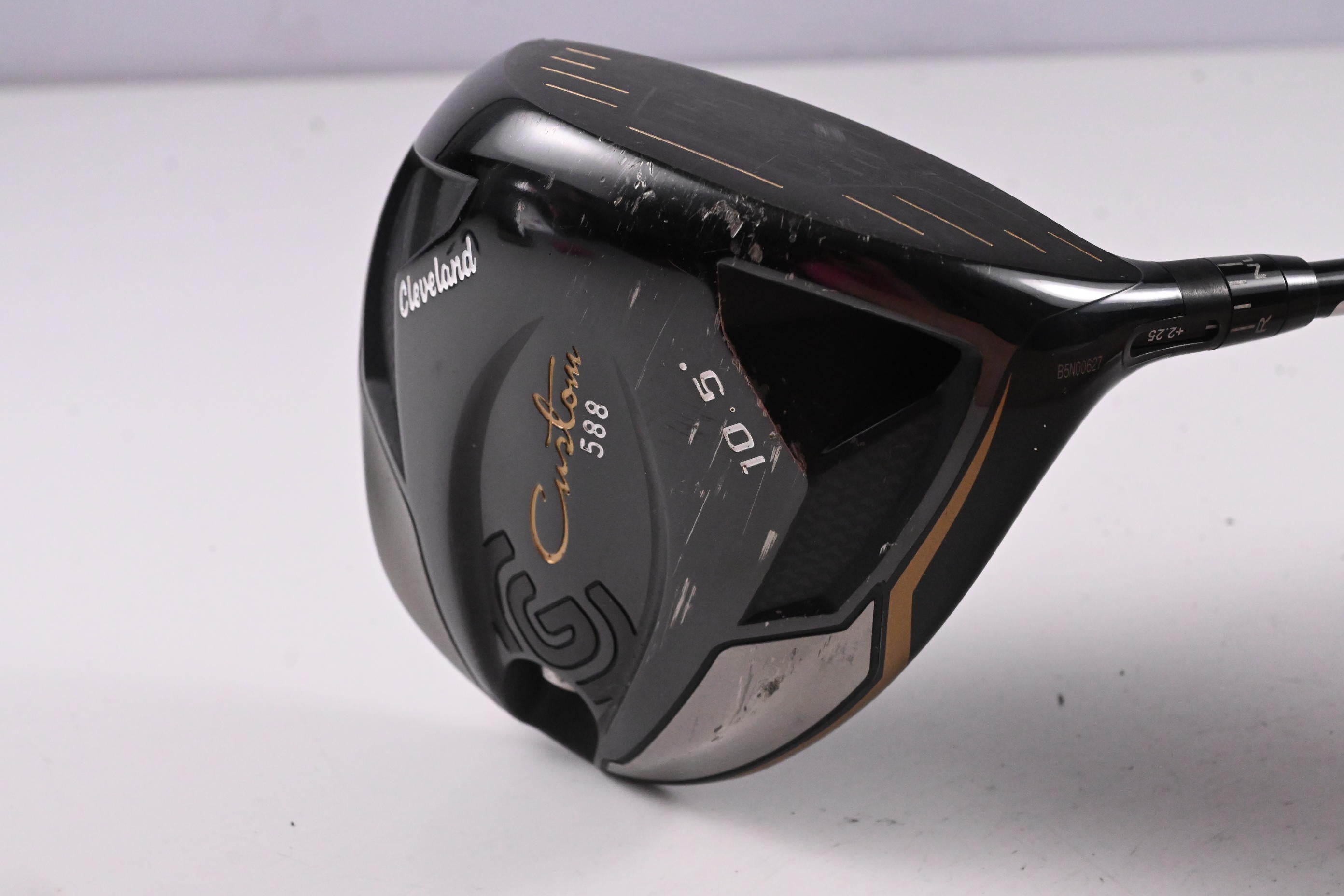 Cleveland 588 Custom Driver / 10.5 Degree / Stiff Flex Matrix Ozik 6 Shaft