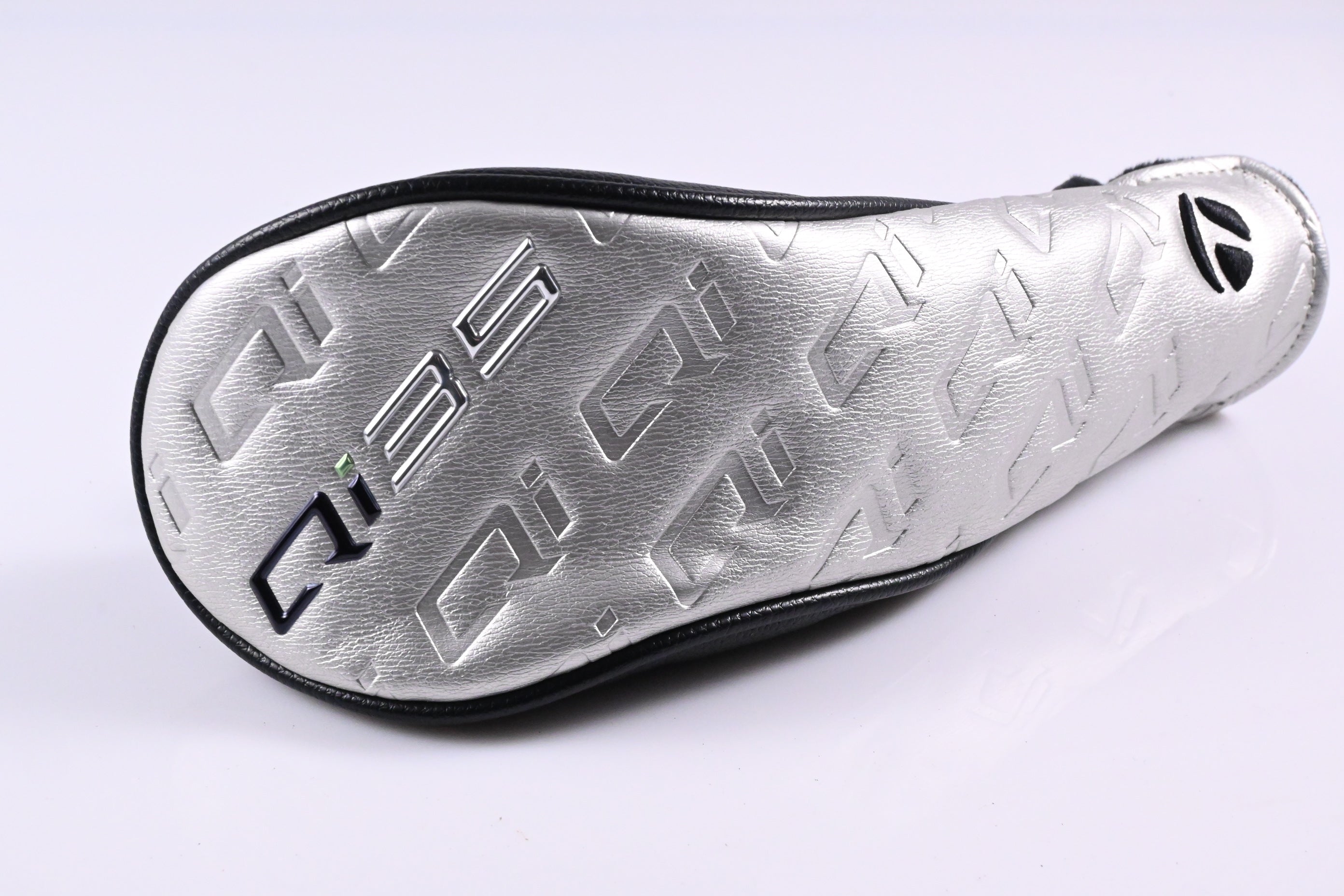 Taylormade Qi35 Max #7 Hybrid / 35 Degree / Regular Flex Vanquish 5 Shaft