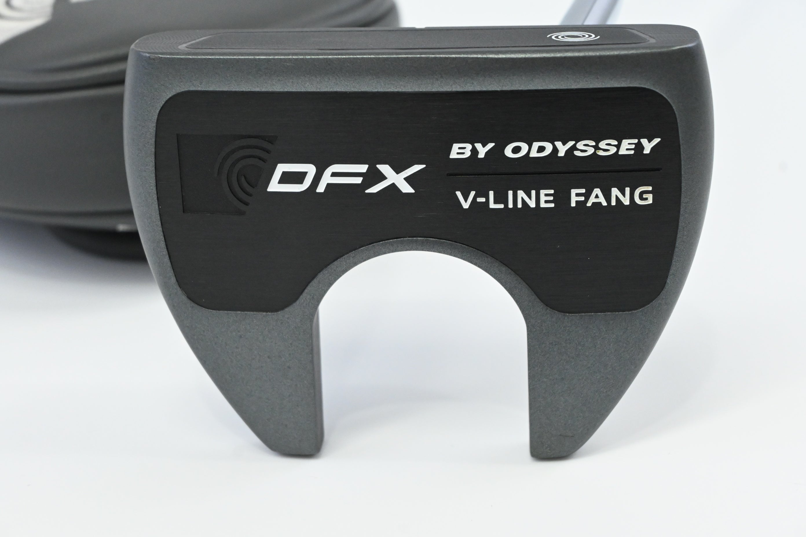 Odyssey DFX 2025 V-Line Fang Putter / 34 Inch