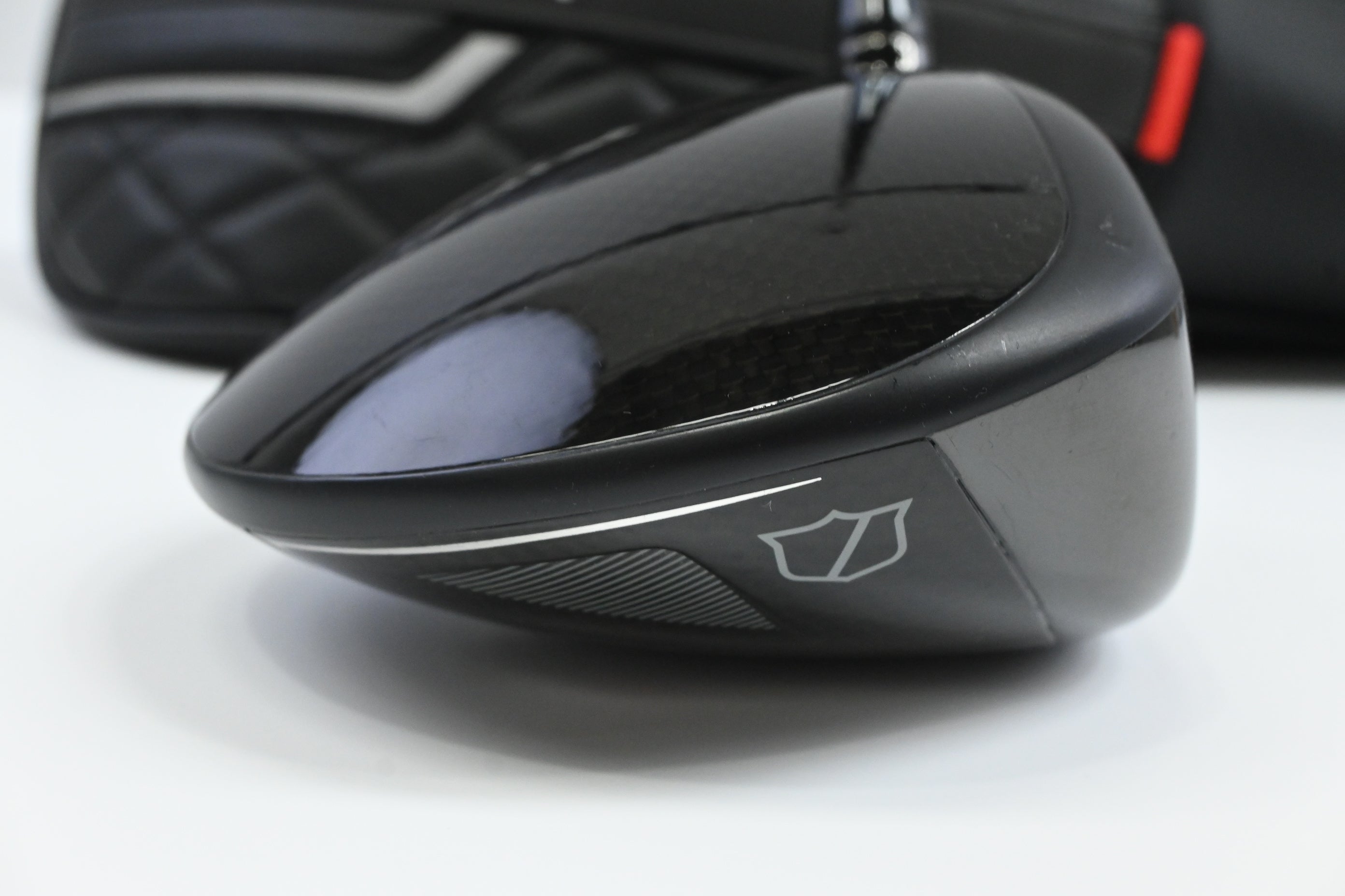 Wilson DYNAPWR 2025 LS Driver / 9 Degree / X-Flex UST Lin-Q White 6 Shaft