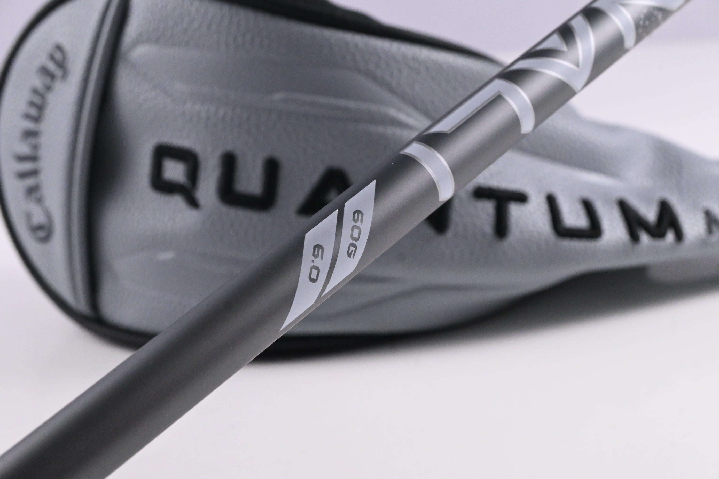 Callaway Quantum Mini Driver / 13.5 Degree / Stiff Flex Denali Frost Silver 60