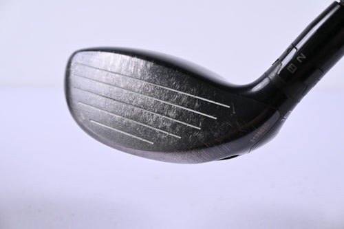 Titleist TSR2 #5 Wood / 18 Degree / Stiff Flex HZRDUS Gen4 Black 70 Shaft