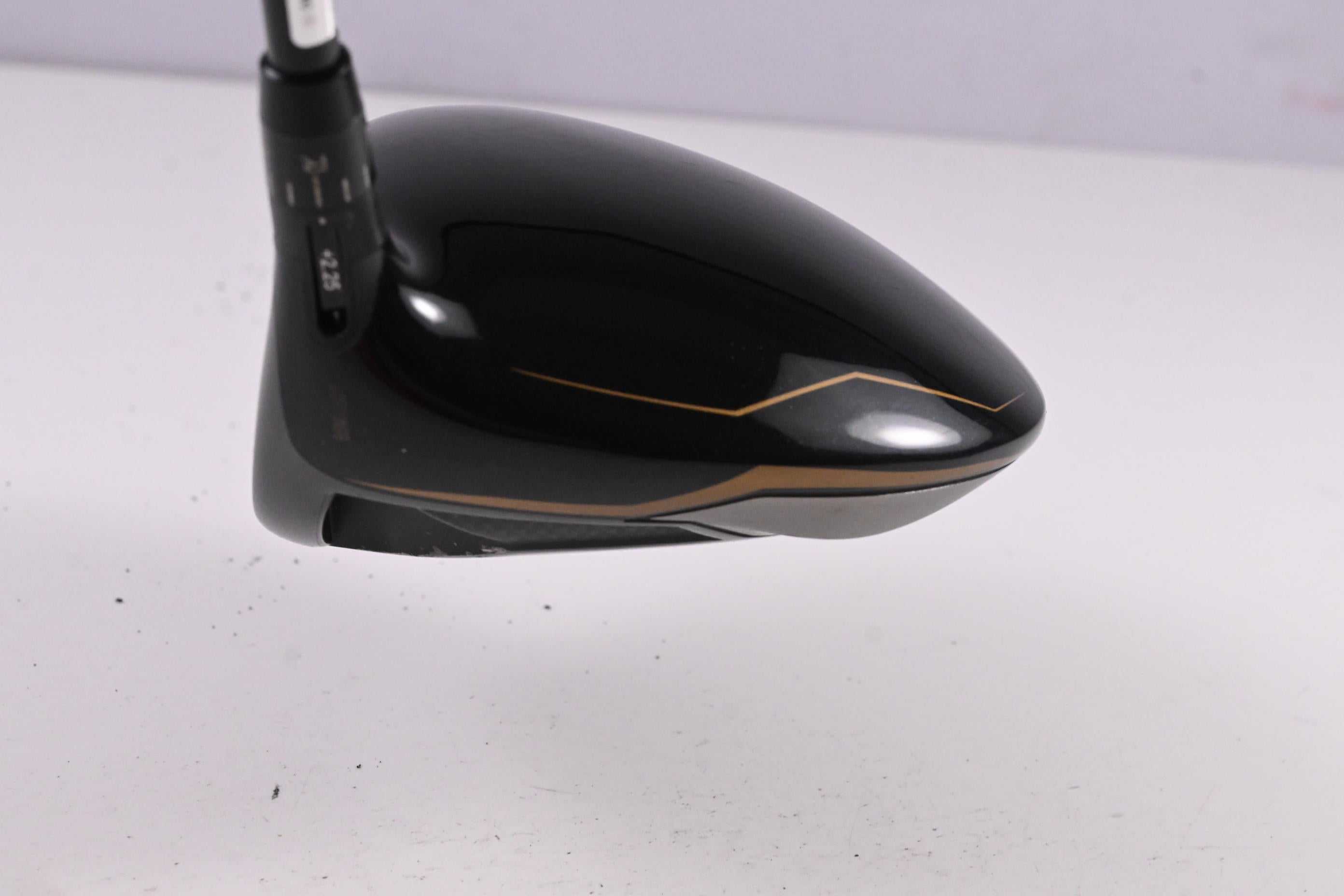 Cleveland 588 Custom Driver / 10.5 Degree / Stiff Flex Matrix Ozik 6 Shaft