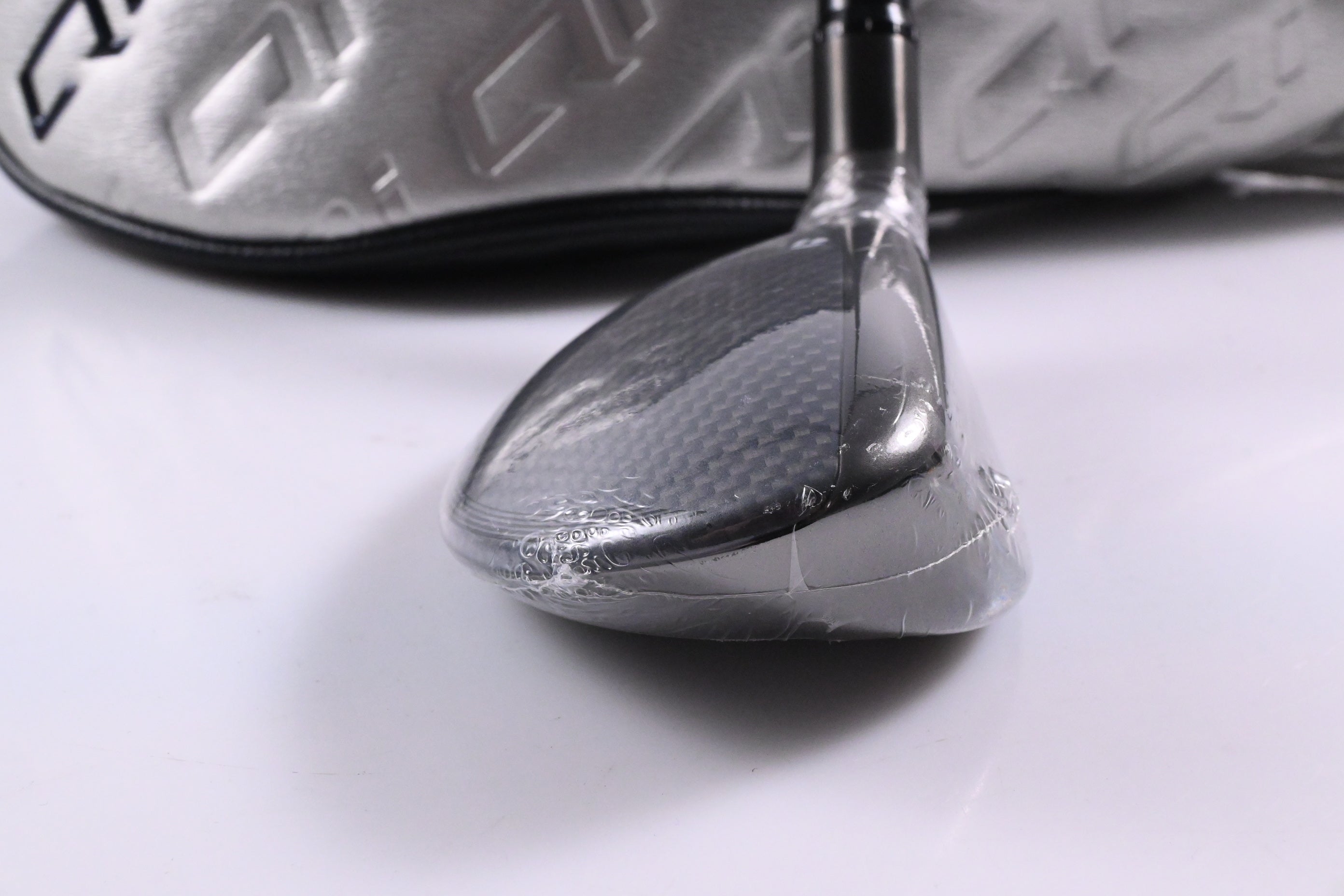 Taylormade Qi35 #4 Hybrid / 22 Degree / Regular Flex Fujikura Ventus Blue '25 6