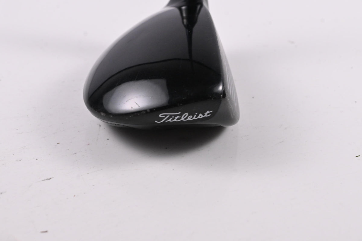 Titleist 910H #2 Hybrid / 17 Degree / Stiff Flex Diamana Kai'li Blue 80 Shaft