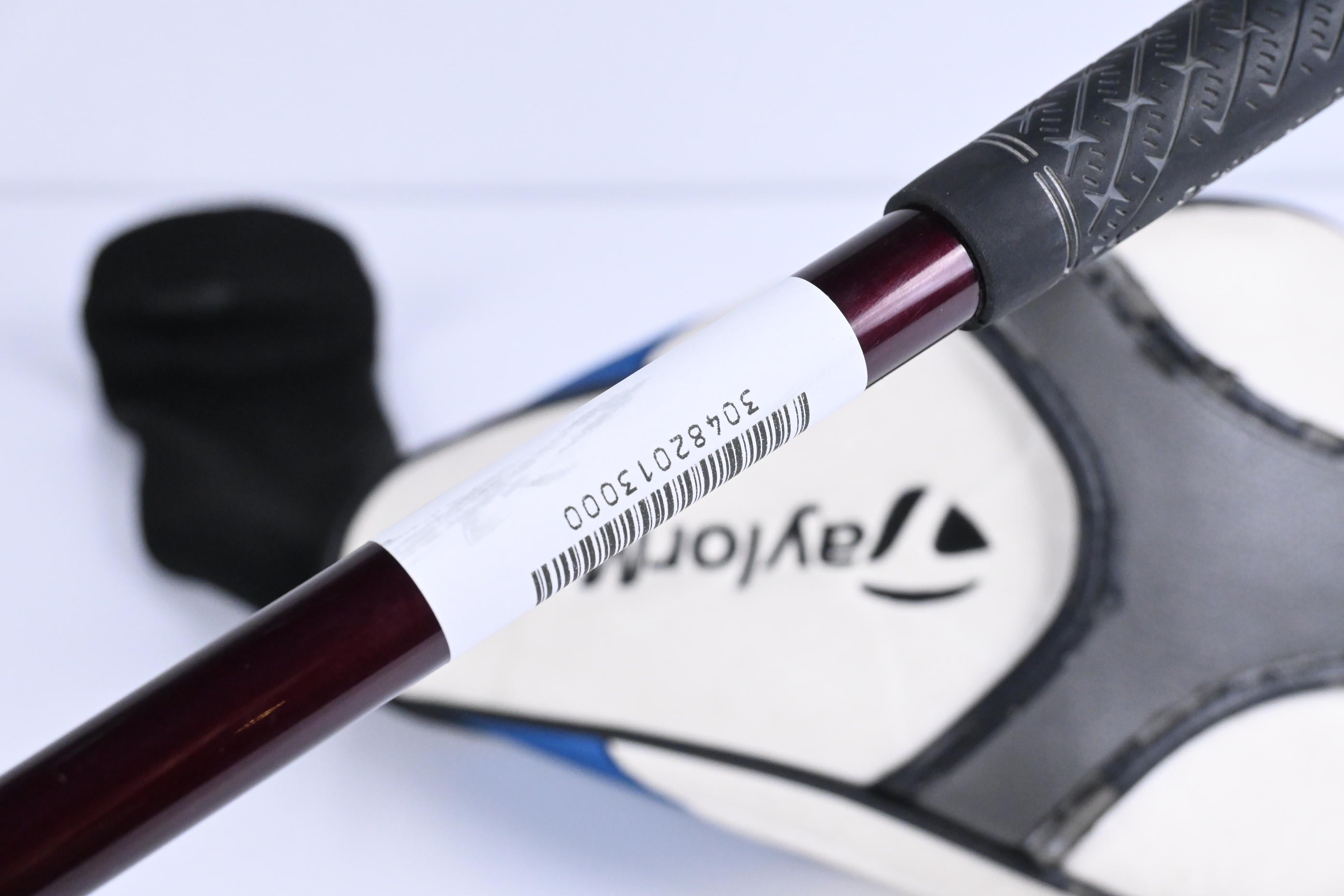 Left Hand Taylormade SLDR Driver / 10.5 Degree / Regular Flex Speeder NX 50