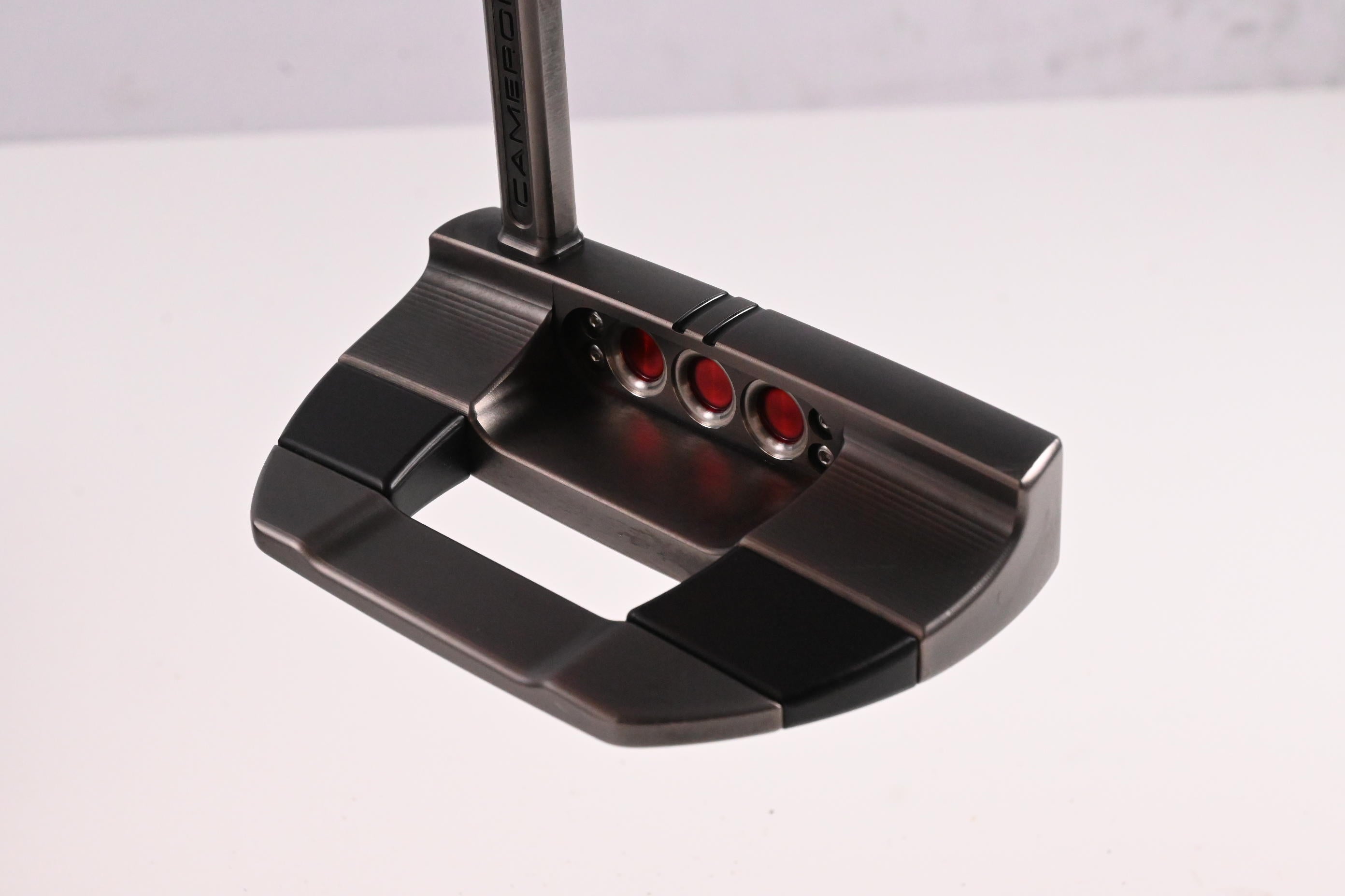 Scotty Cameron Studio Xperimental Limited Fastback 2 Putter / 34 Inch