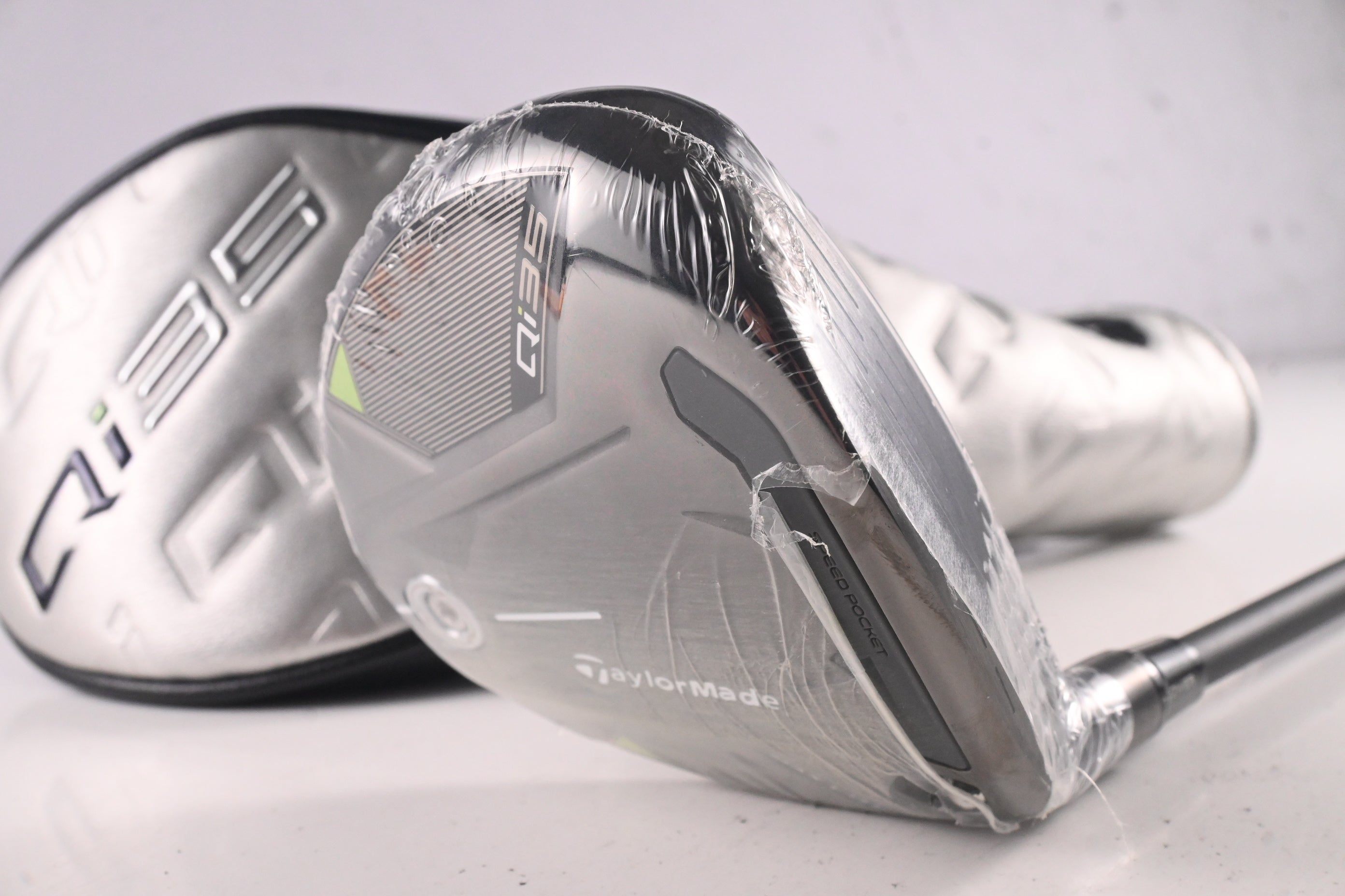 Taylormade Qi35 Max Lite #5 Wood / 18.5 Degree / Senior Flex Vanquish 4 Shaft