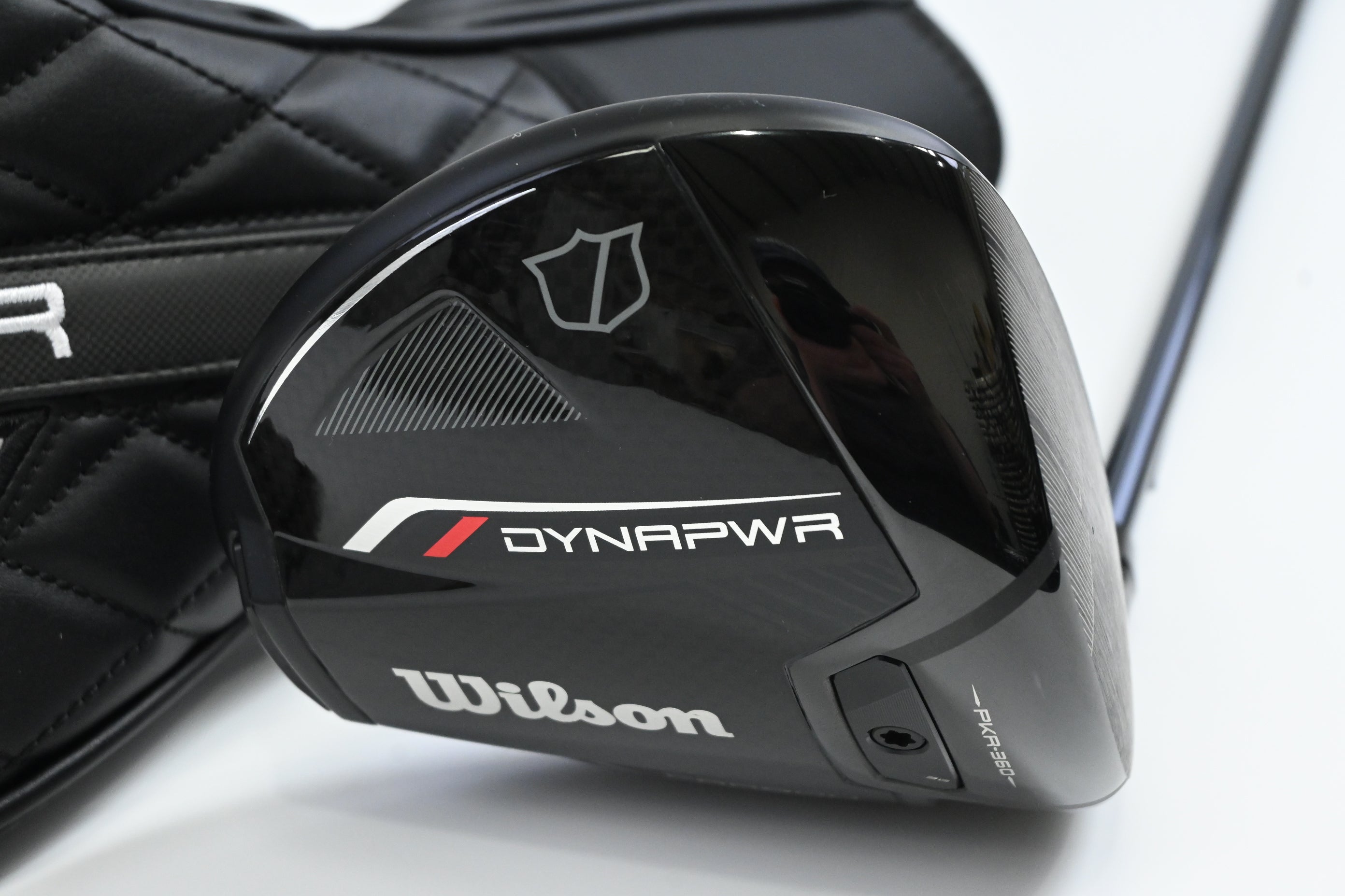 Wilson DYNAPWR 2025 Carbon Driver / 10.5 Degree /Regular Flex UST Lin-Q M40X 5
