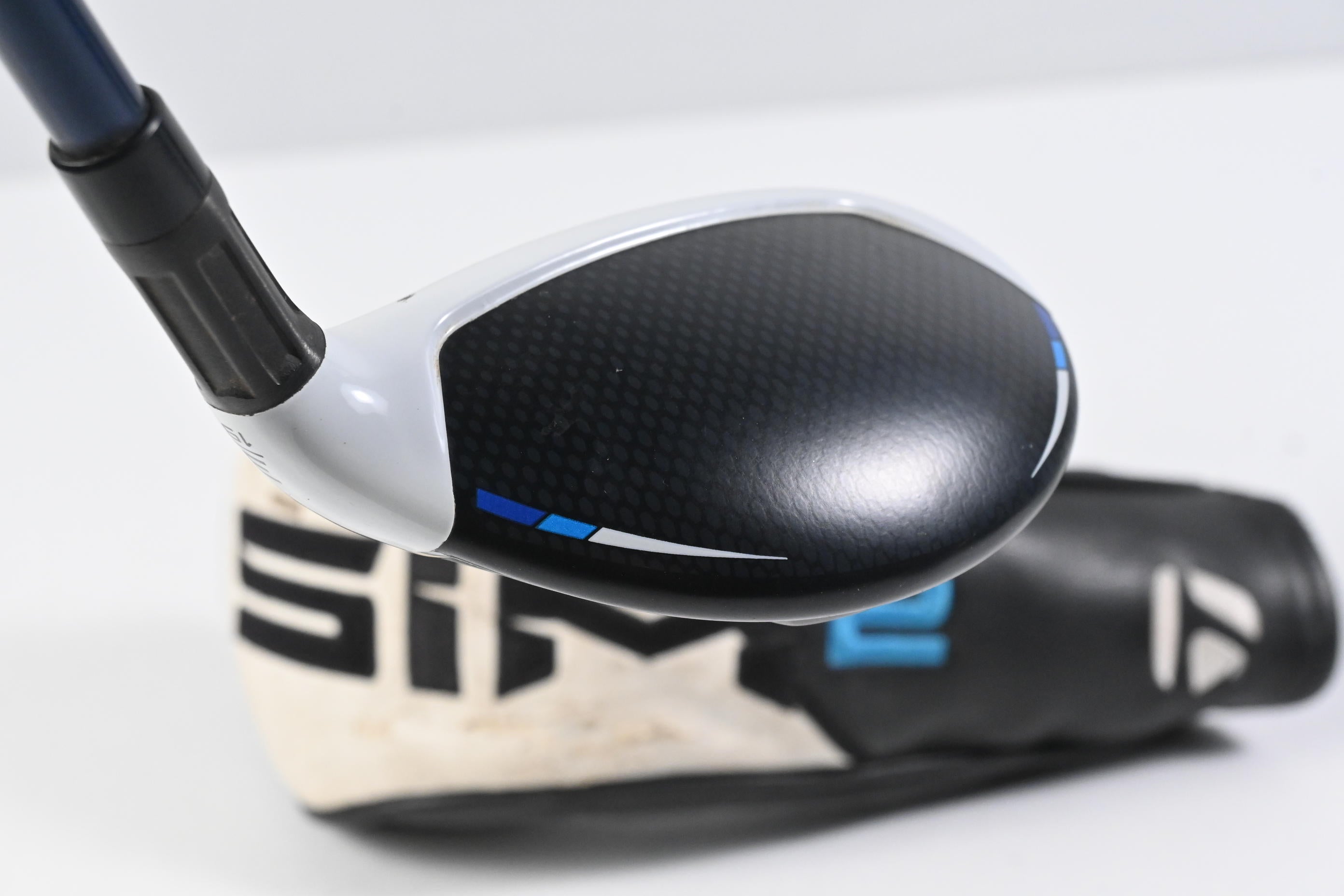 Taylormade SIM2 Max #3 Hybrid / 19 Degree / Stiff Flex Fujikura Ventus Blue 7