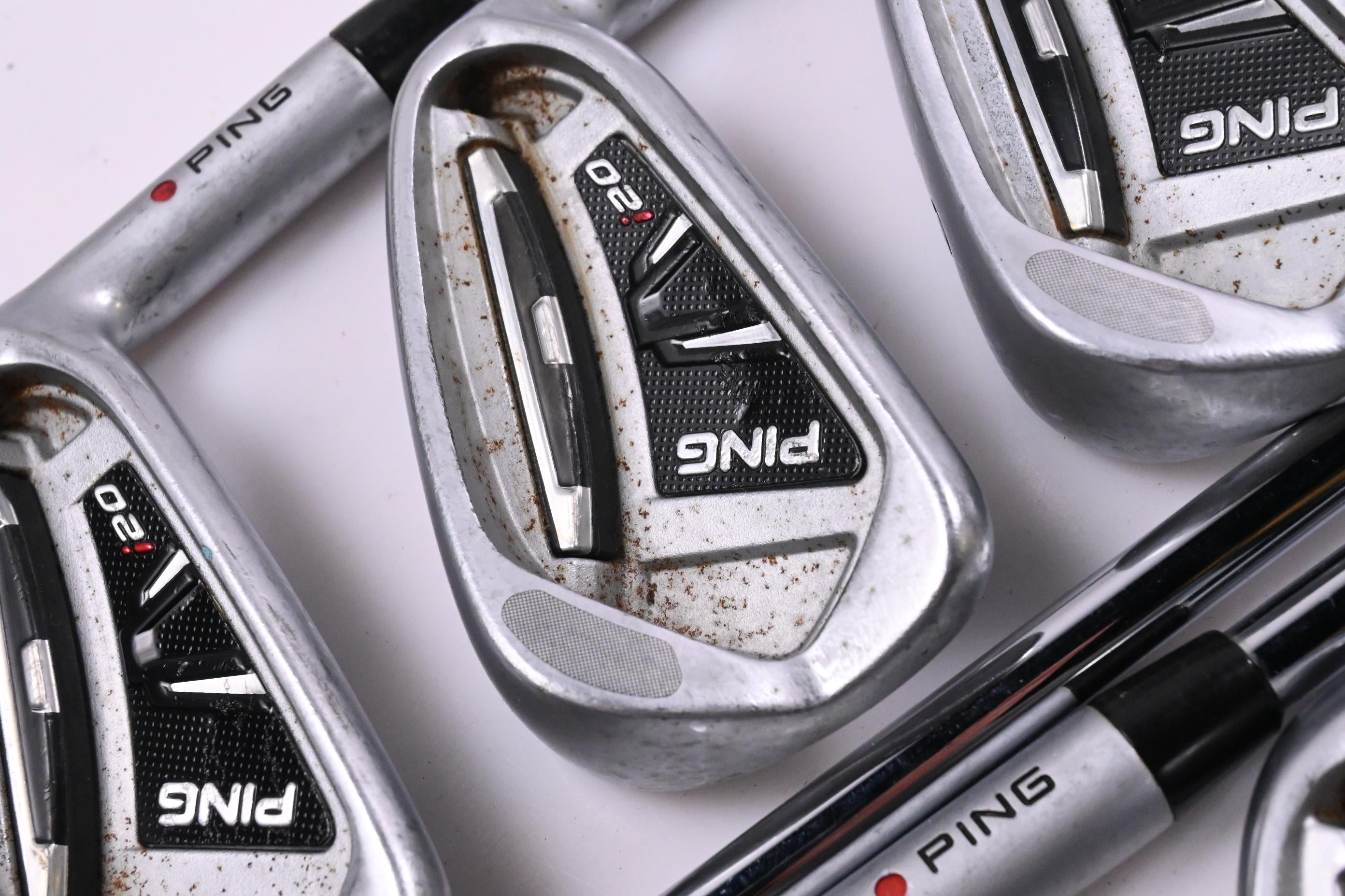 Ping i20 Irons / 4-PW / Red Dot / Regular Flex Project X Flighted Shafts