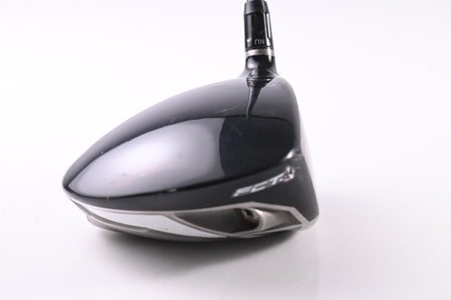 Taylormade R9 Driver / 9.5 Degree / Regular Flex Denali Charcoal 50 Shaft