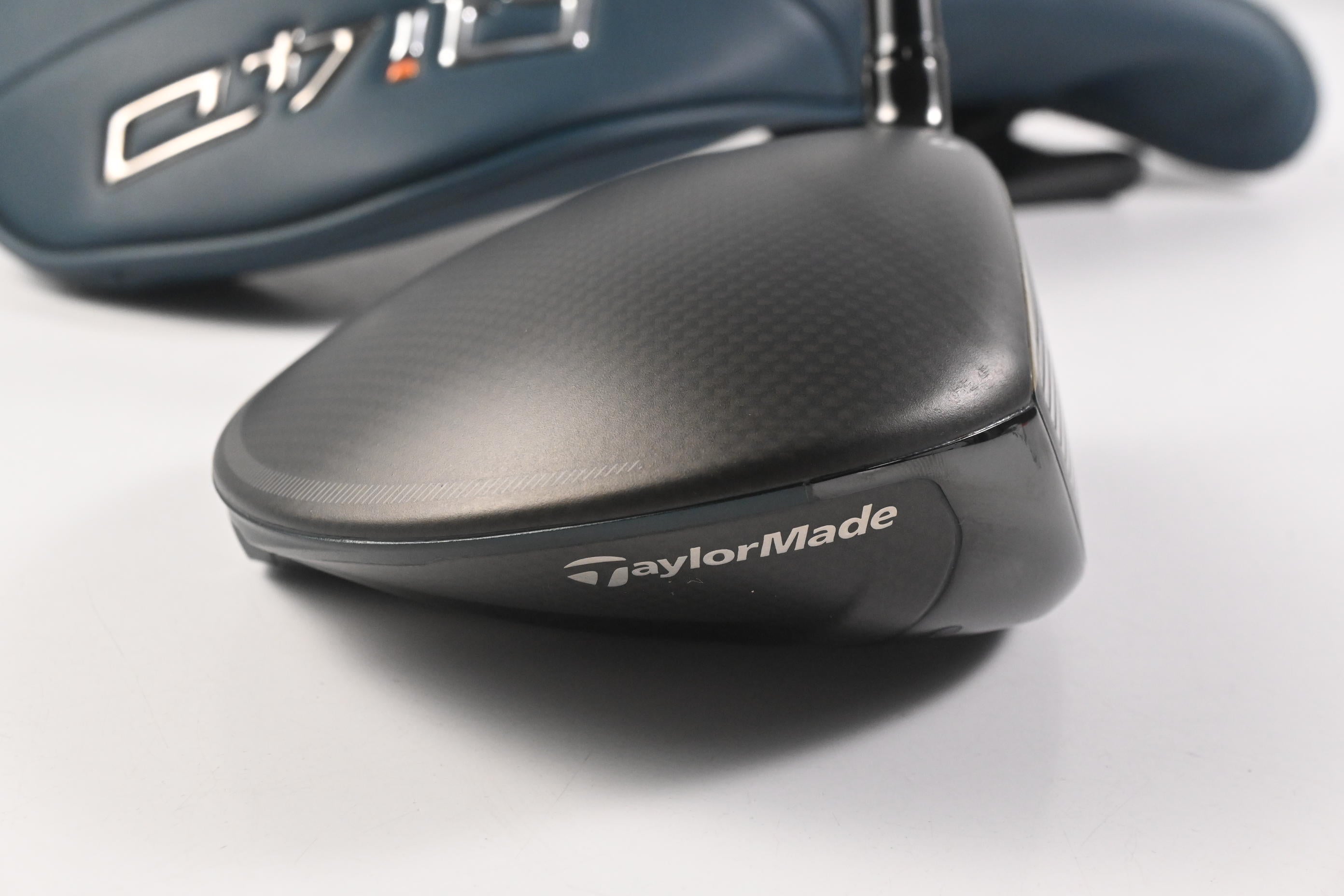 Taylormade Qi4D Driver / 10.5 Degree / Regular Flex REAX Blue 50 Shaft