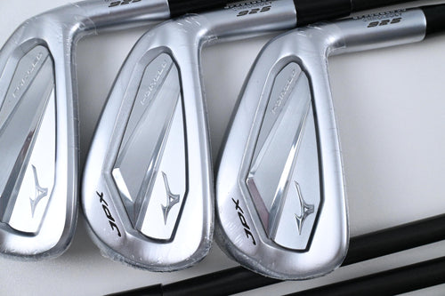 Mizuno JPX 925 Forged Irons / 4-PW / Stiff Flex Dynamic Gold Mid 115 S400 Shafts