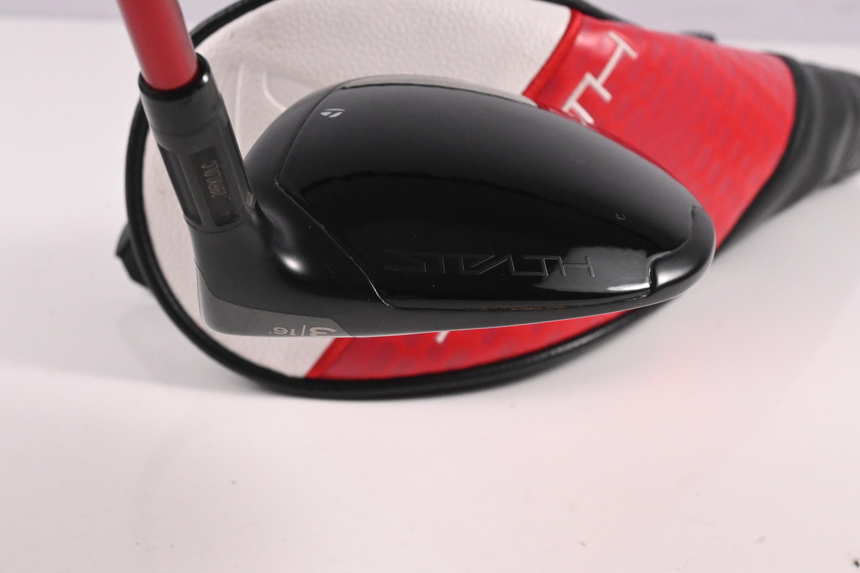 Taylormade Stealth 2 HD #3 Wood / 16 Degree / Regular Flex Fujikura Speeder NX
