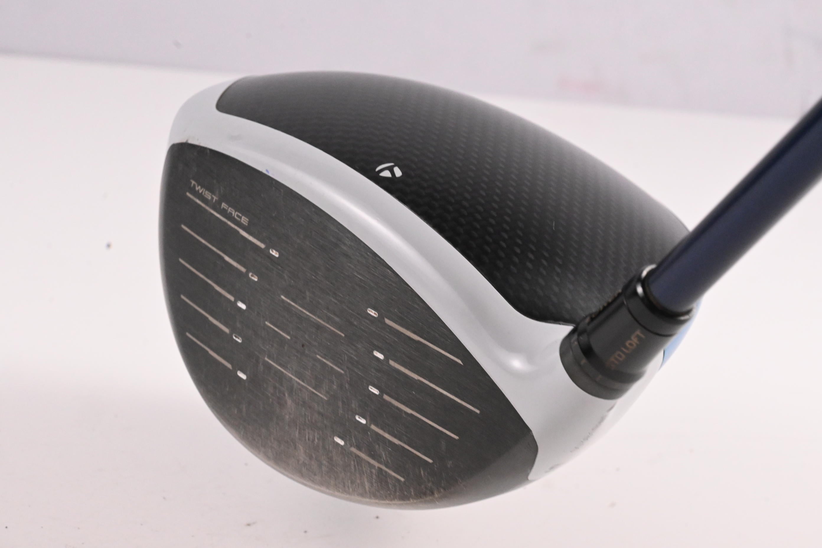 Taylormade SIM2 Max Driver / 10.5 Degree / Regular Flex Fujikura Ventus Blue 6