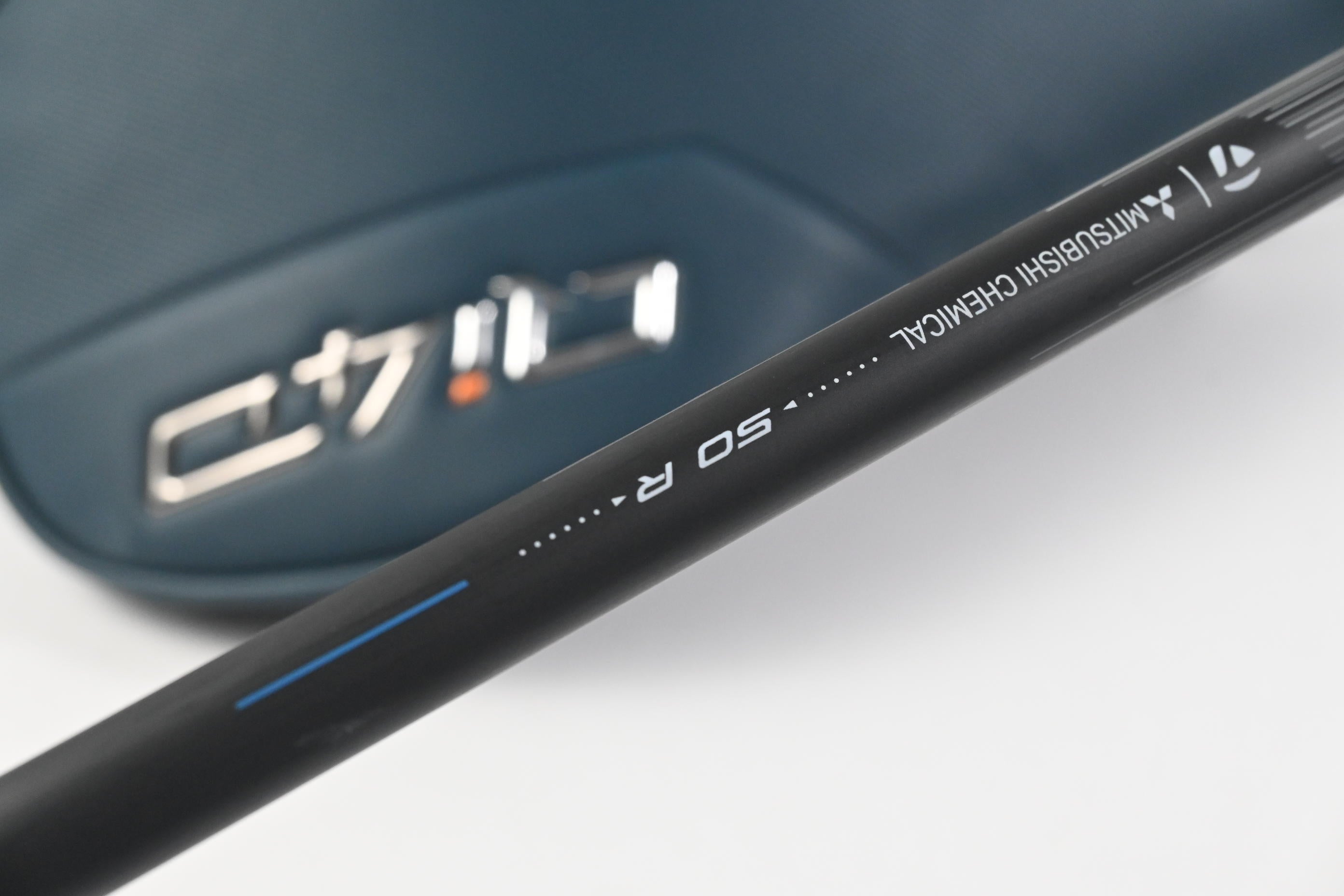Taylormade Qi4D Driver / 10.5 Degree / Regular Flex REAX Blue 50 Shaft