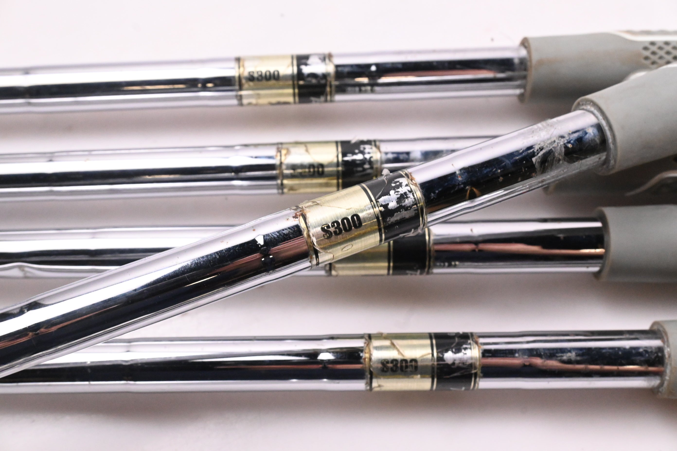 Taylormade Tour Preferred MB 2011 Irons / 3-PW / Stiff Flex Dynamic Gold S300