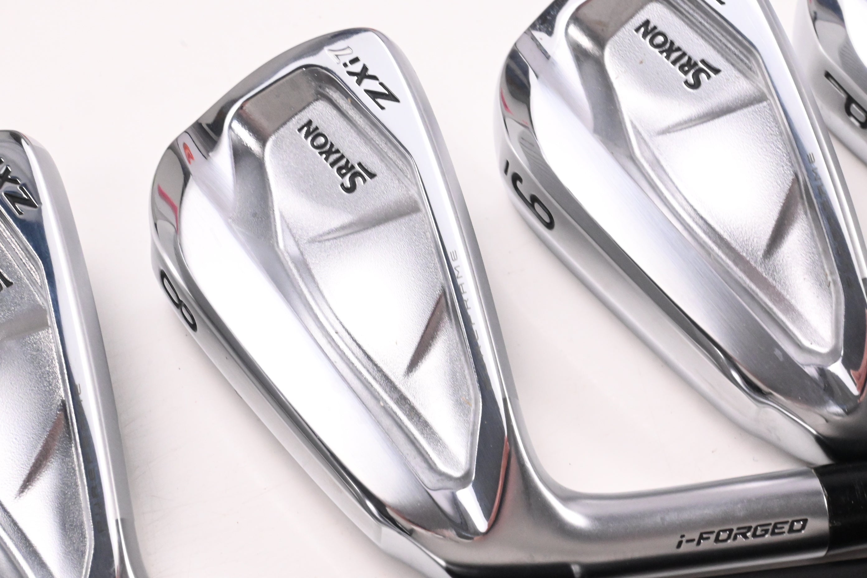 Left Hand Srixon ZXi7 Irons / 7-PW / Regular Flex KBS TGI 60 Shafts